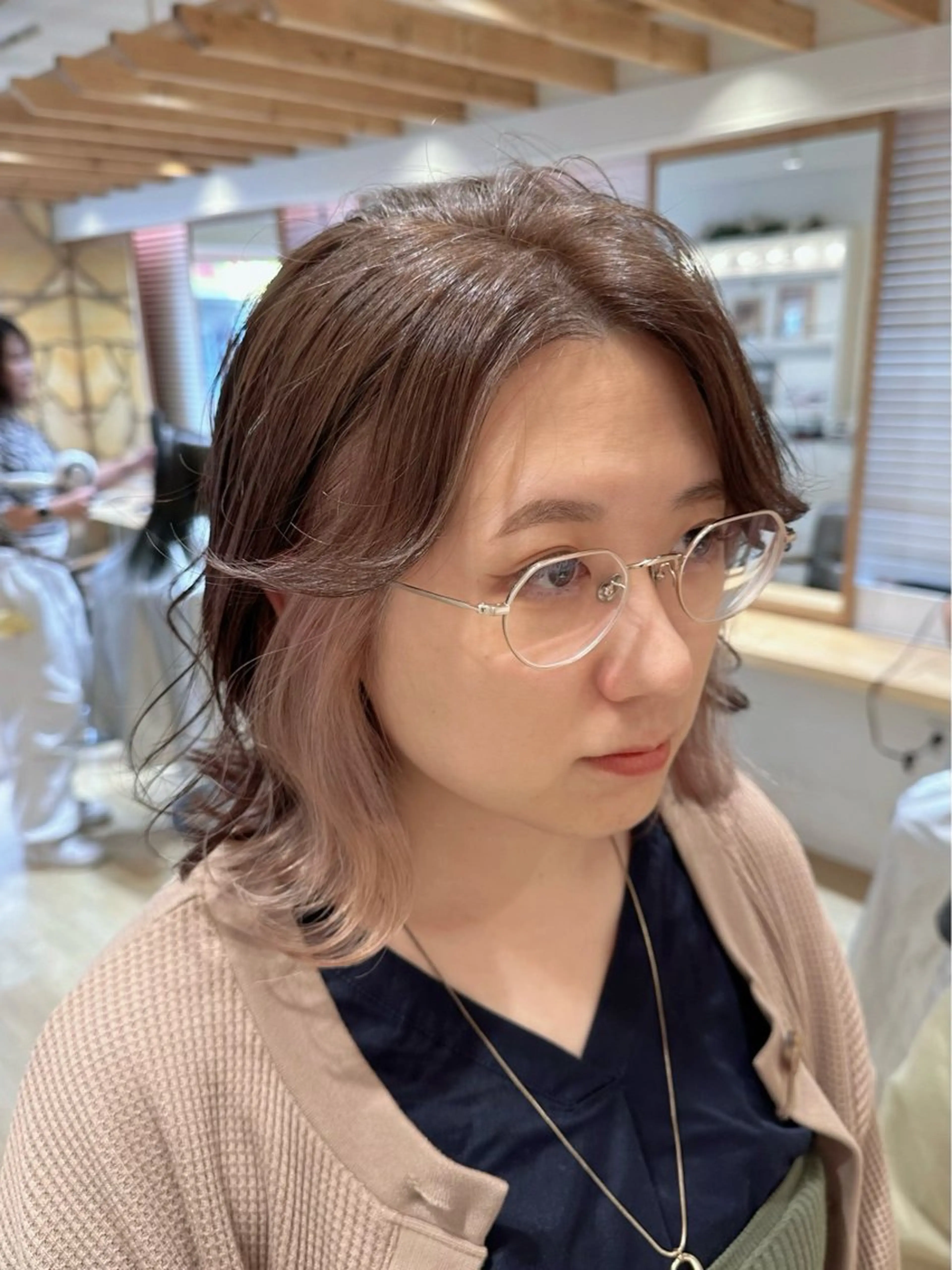 ミディアム カット ヘアカラー トリートメント 新宿 木下拓哉のヘアスタイル