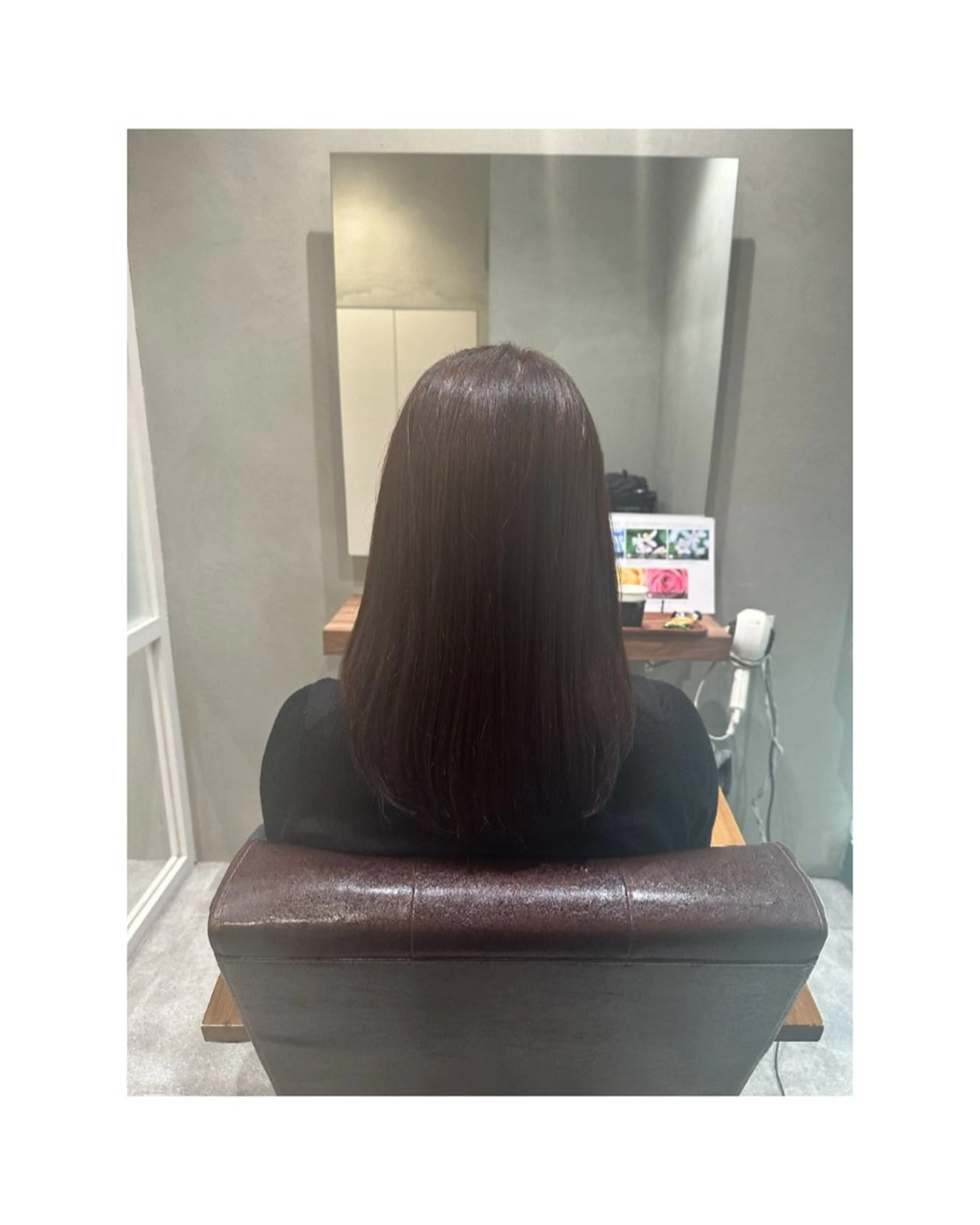 セミロング カラー カット ヘアカラー ｔｏｃｃａ /ｅｒｉのヘアスタイル