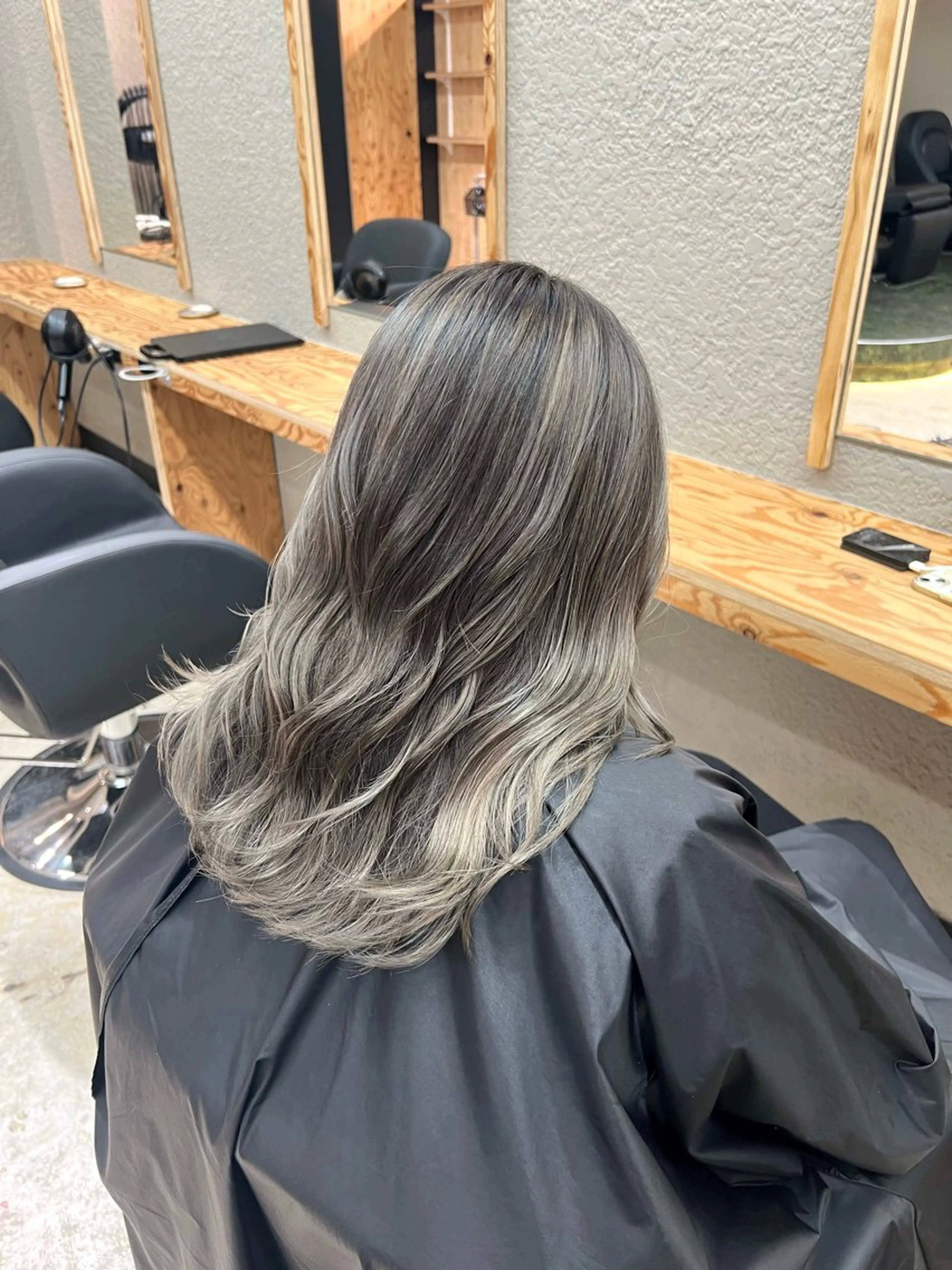 セミロング カラー 💖梅田レイヤー💖 副店長Tsubasaのヘアスタイル