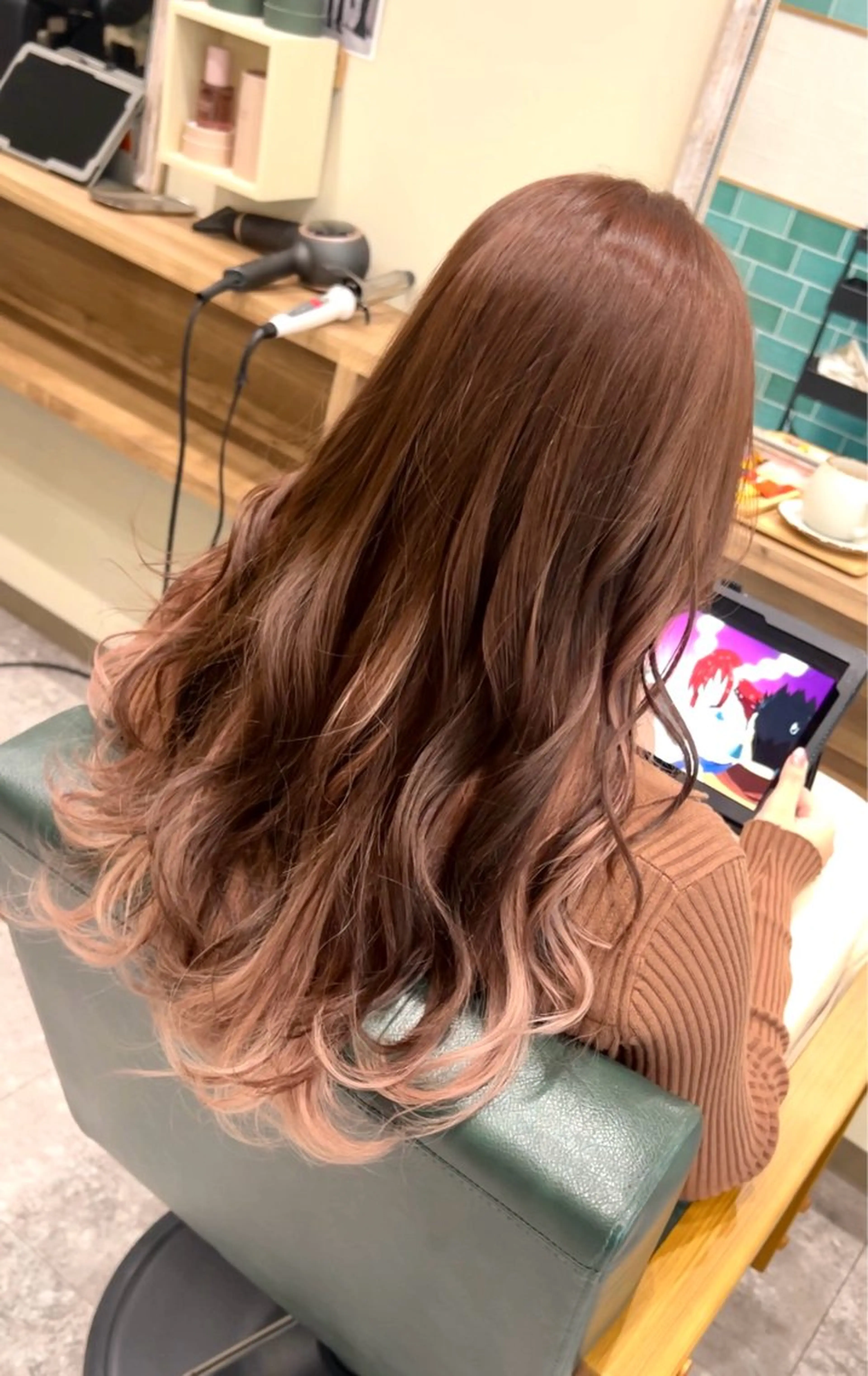 ロング ブリーチ/ストレート ダブルカラーtetoのヘアスタイル