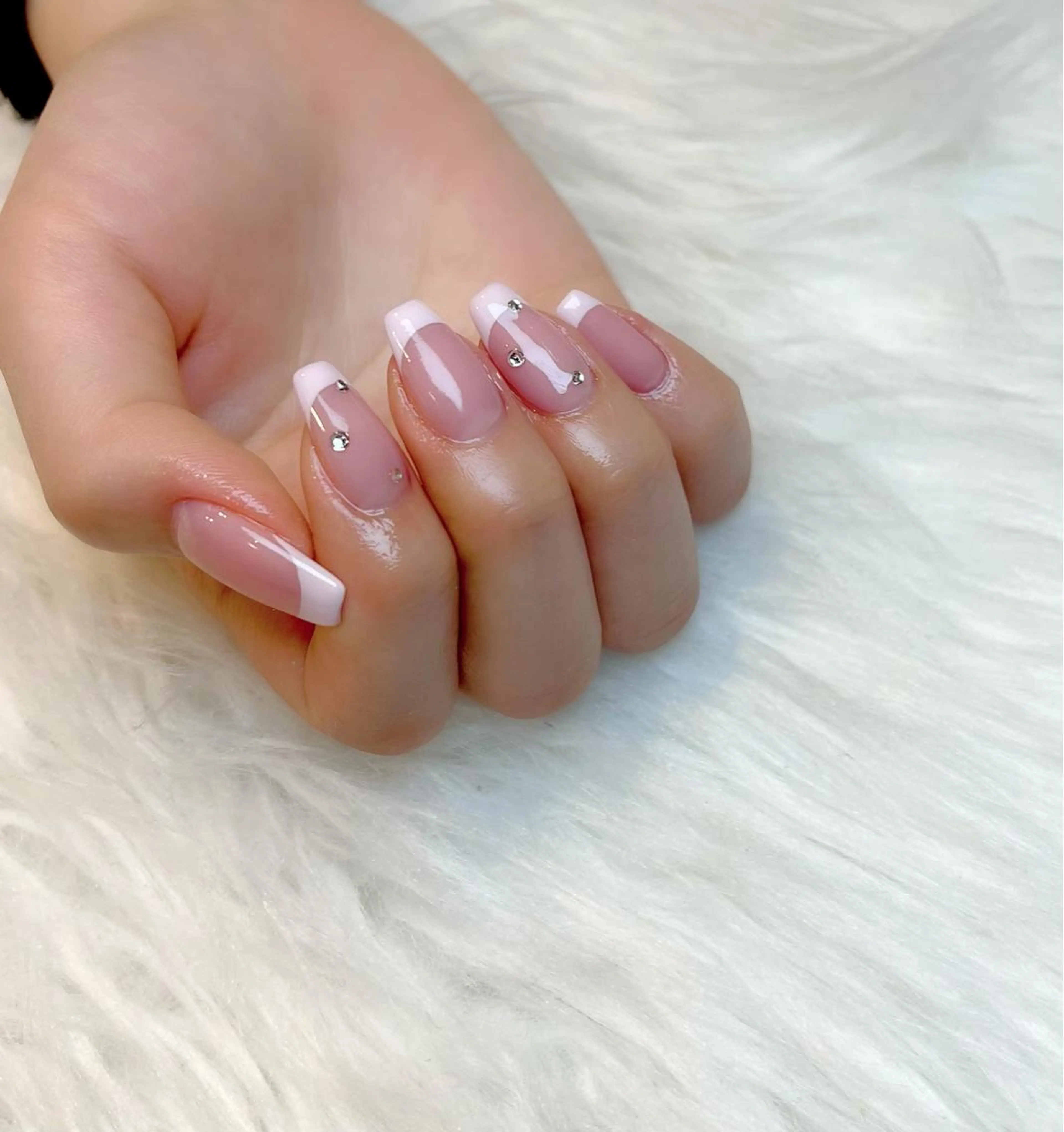 ネイル ストーンネイル ハンドネイル Lino+ ネイル&よもぎ蒸しのネイルデザイン