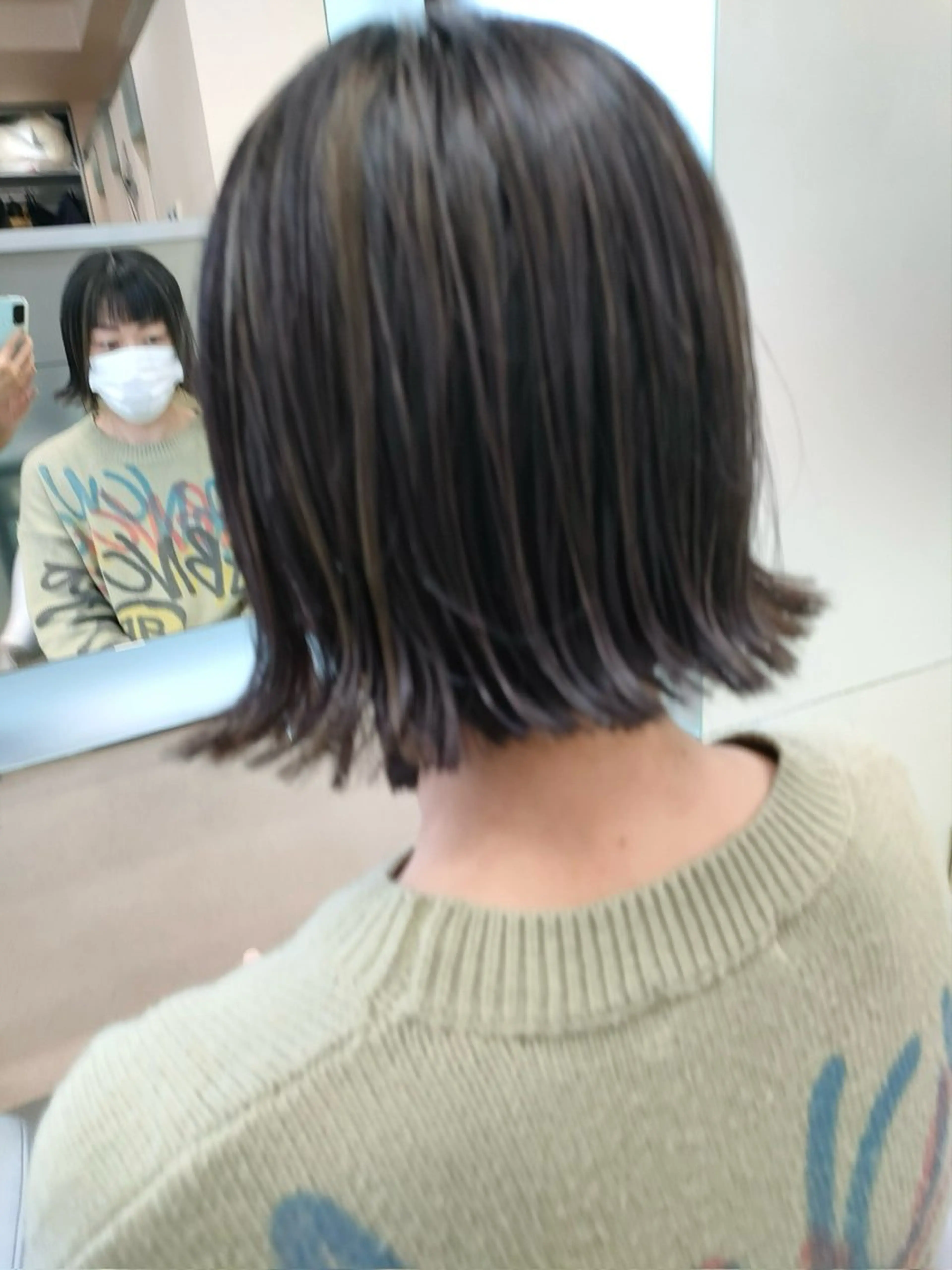 ミディアム カラー ヘアアレンジ ハイライトカラー ハイライト 外ハネヘア au栄矢場町 水素髪質改善Tのヘアスタイル