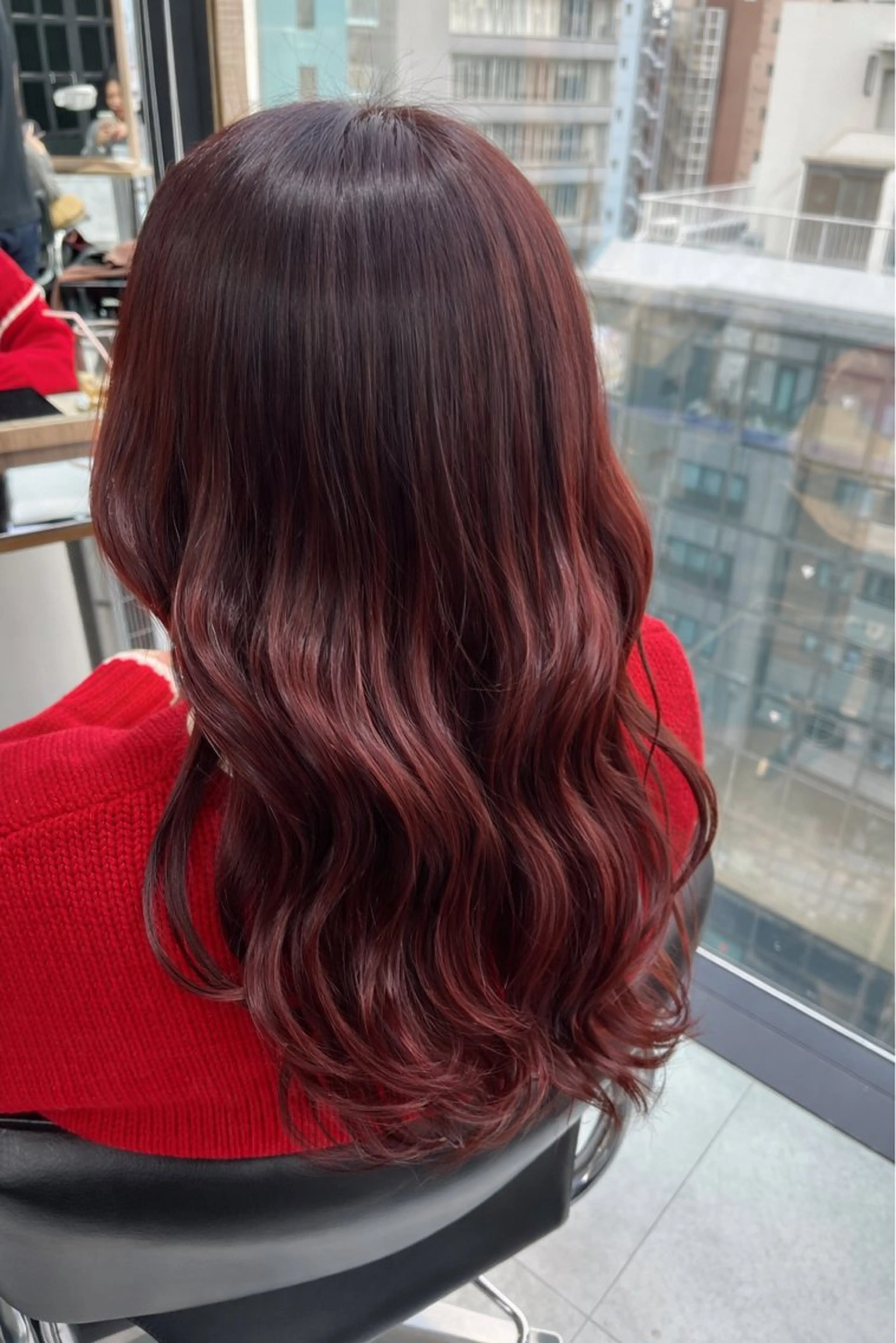 ロング カラー カット ヘアカラー トリートメント ブリーチなし 暖色カラー/井上あいのヘアスタイル