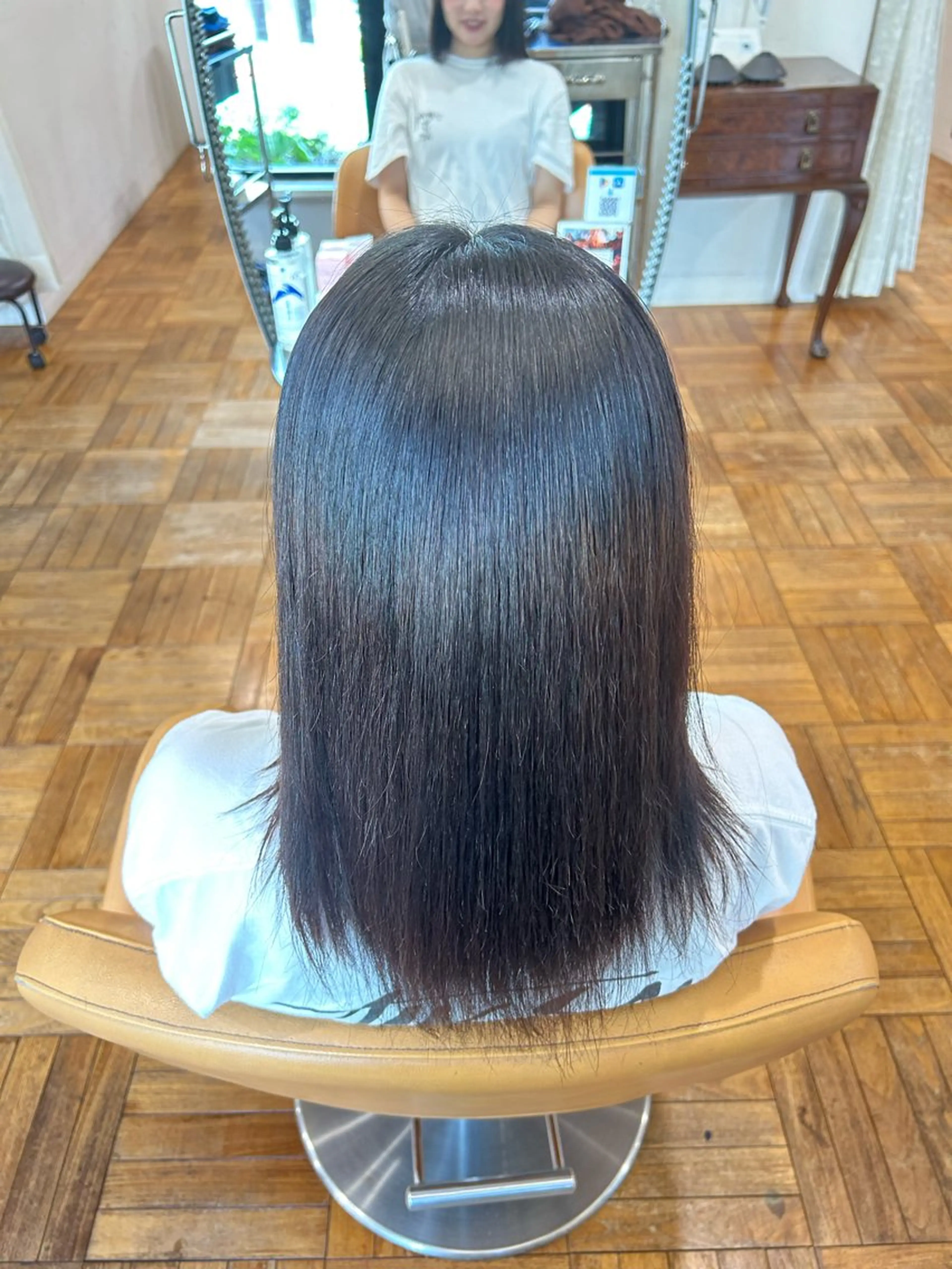ロング 土佐 彩純のヘアスタイル