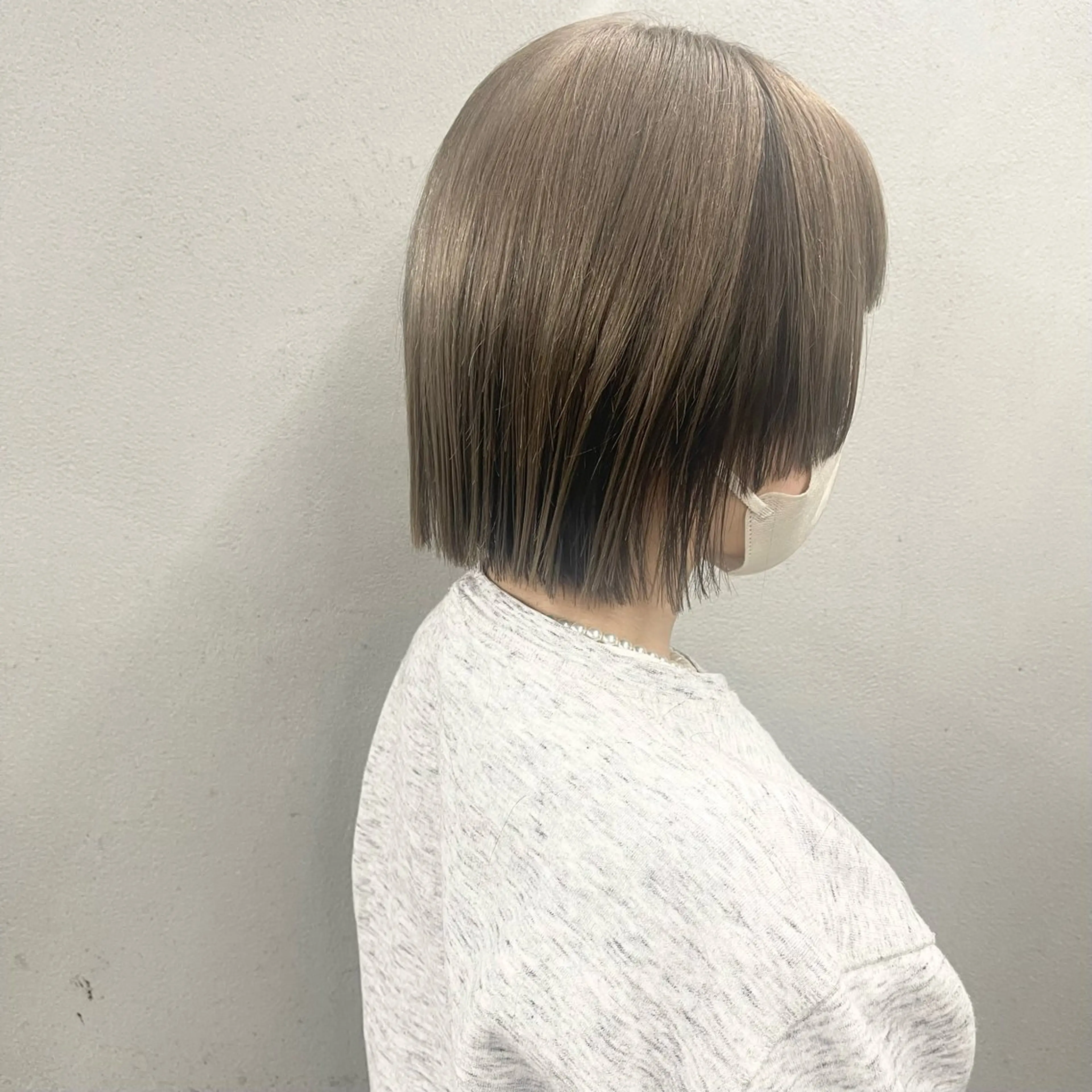 ショート ツートーンカラー ボブ 柏 ウルフ/レイヤー 田中佐和🐺のヘアスタイル