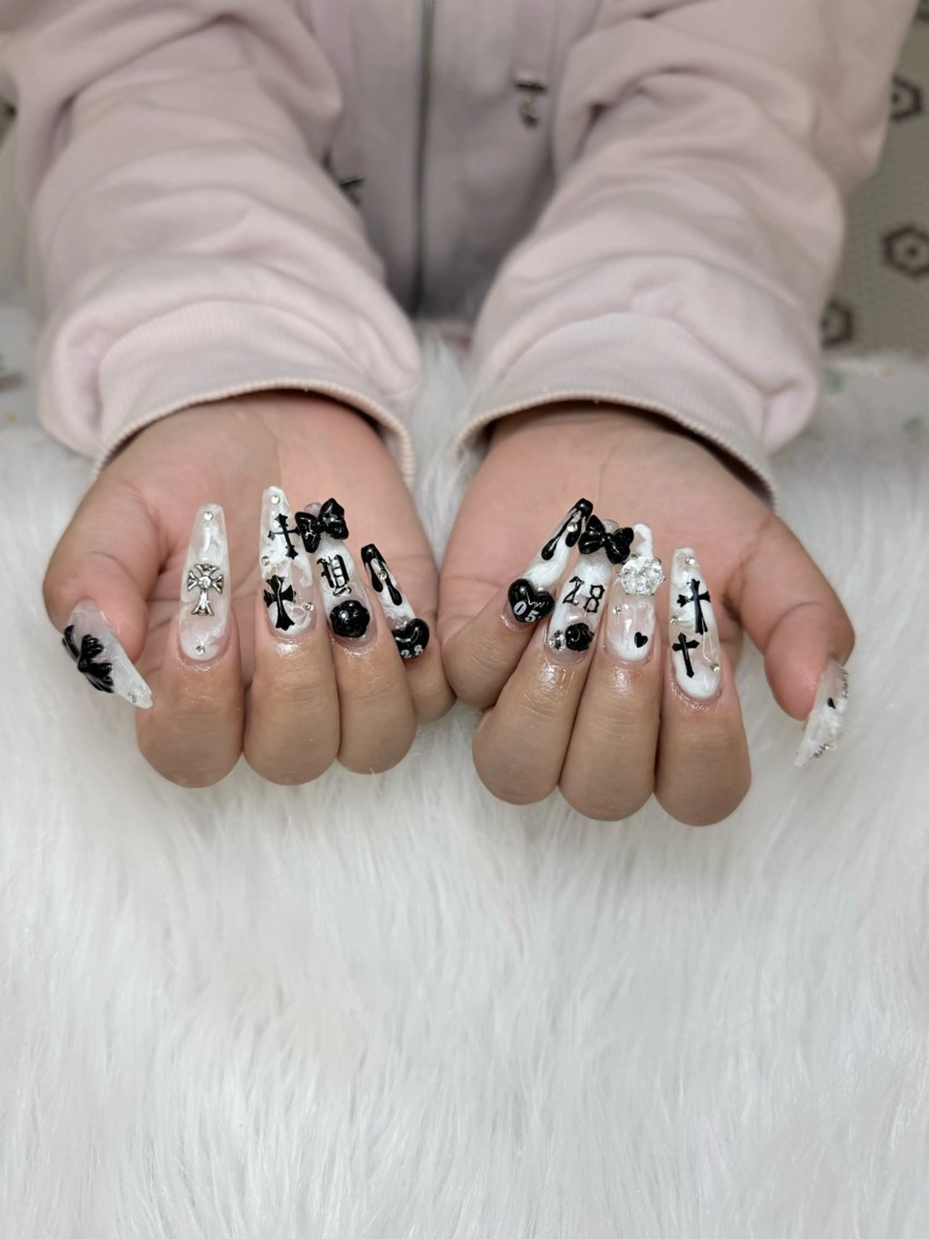 ネイル ハンドネイル ANH ゴテゴテネイルサロンのネイルデザイン