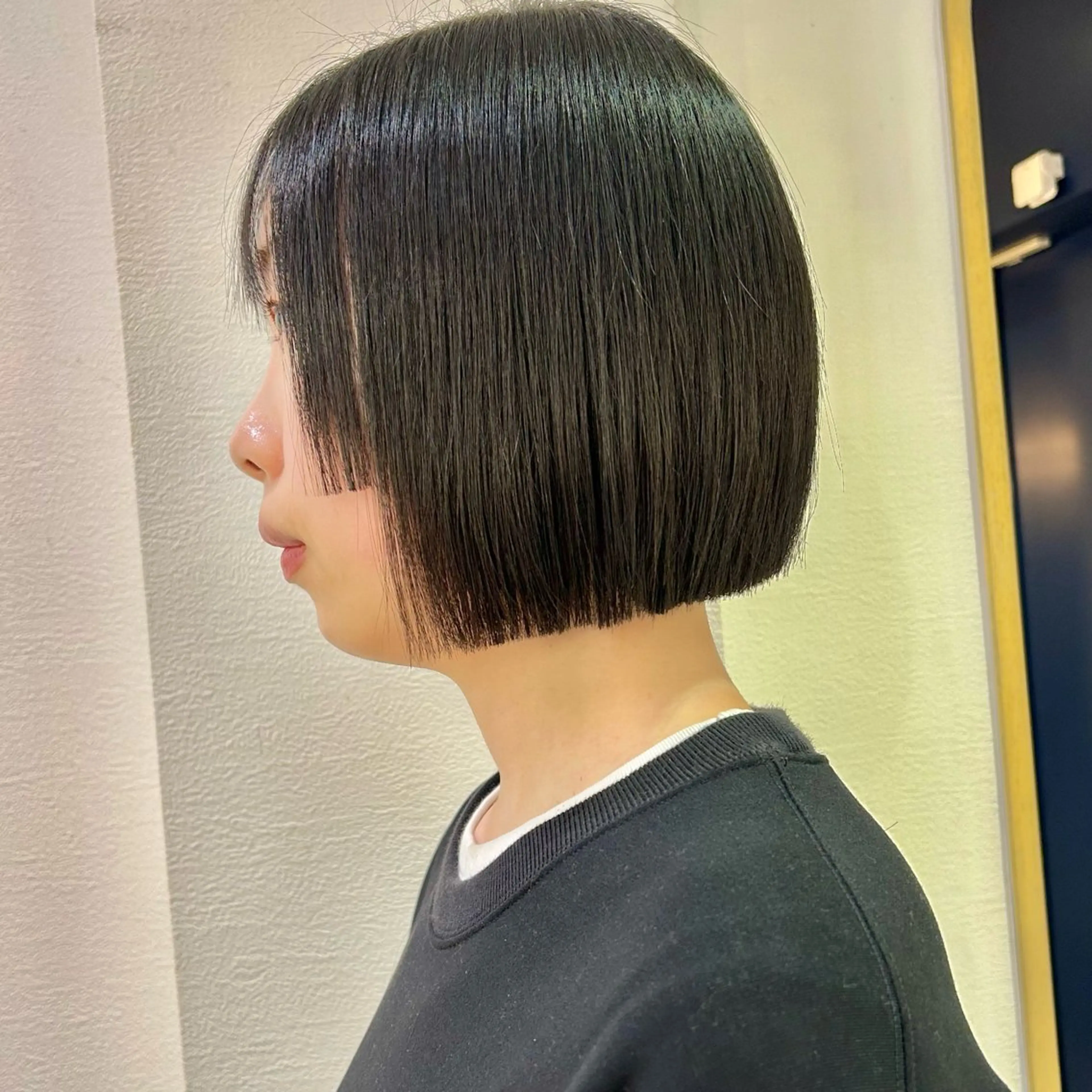 ミディアム ワンレンボブ ボブ 顔周りカット 髪質改善 縮毛矯正 カット 縮毛矯正 トリートメント 髪質改善【縮毛矯正】 北千住 田邉 澪のヘアスタイル