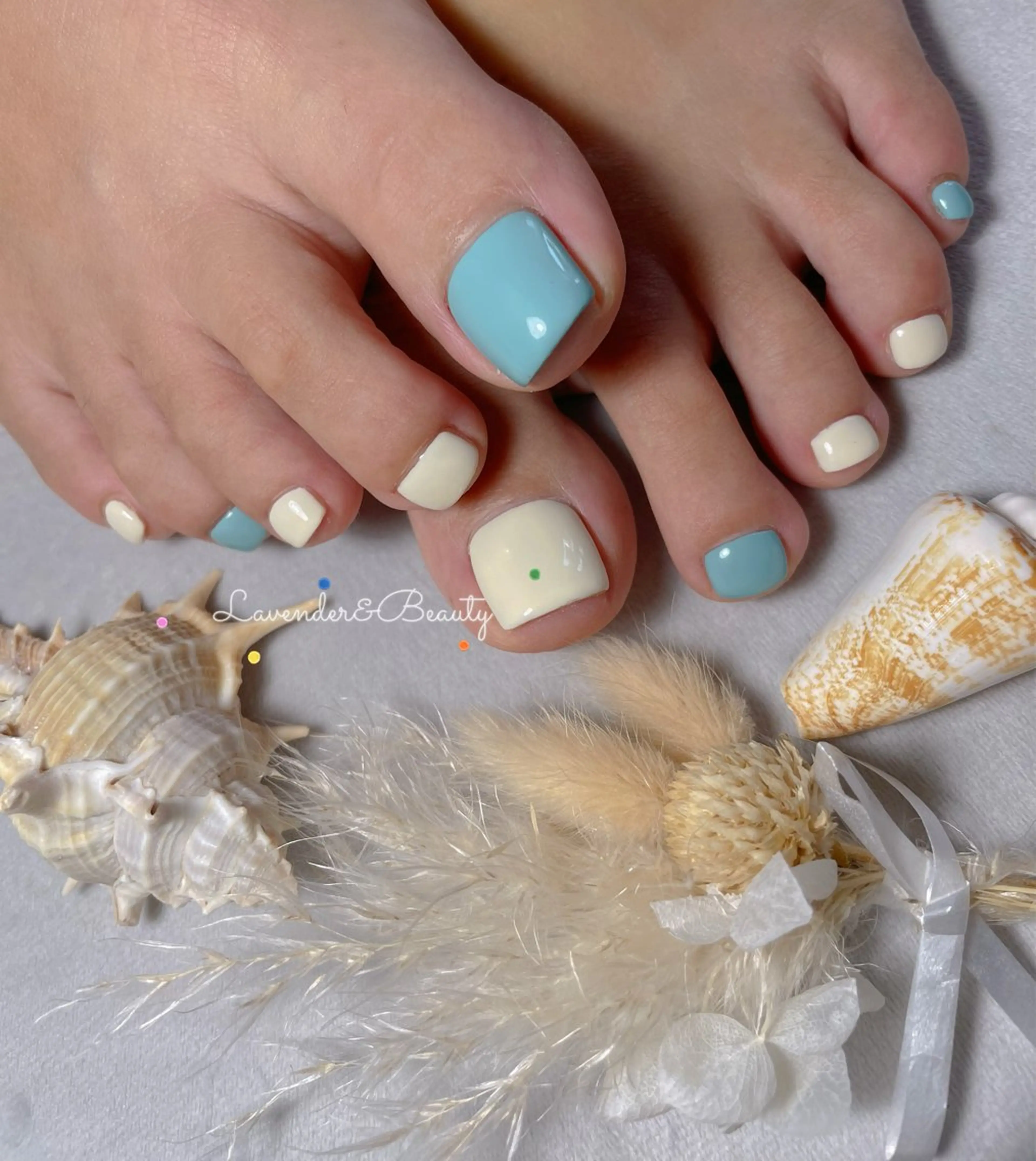 ネイル フットネイル 南野 由希のネイルデザイン