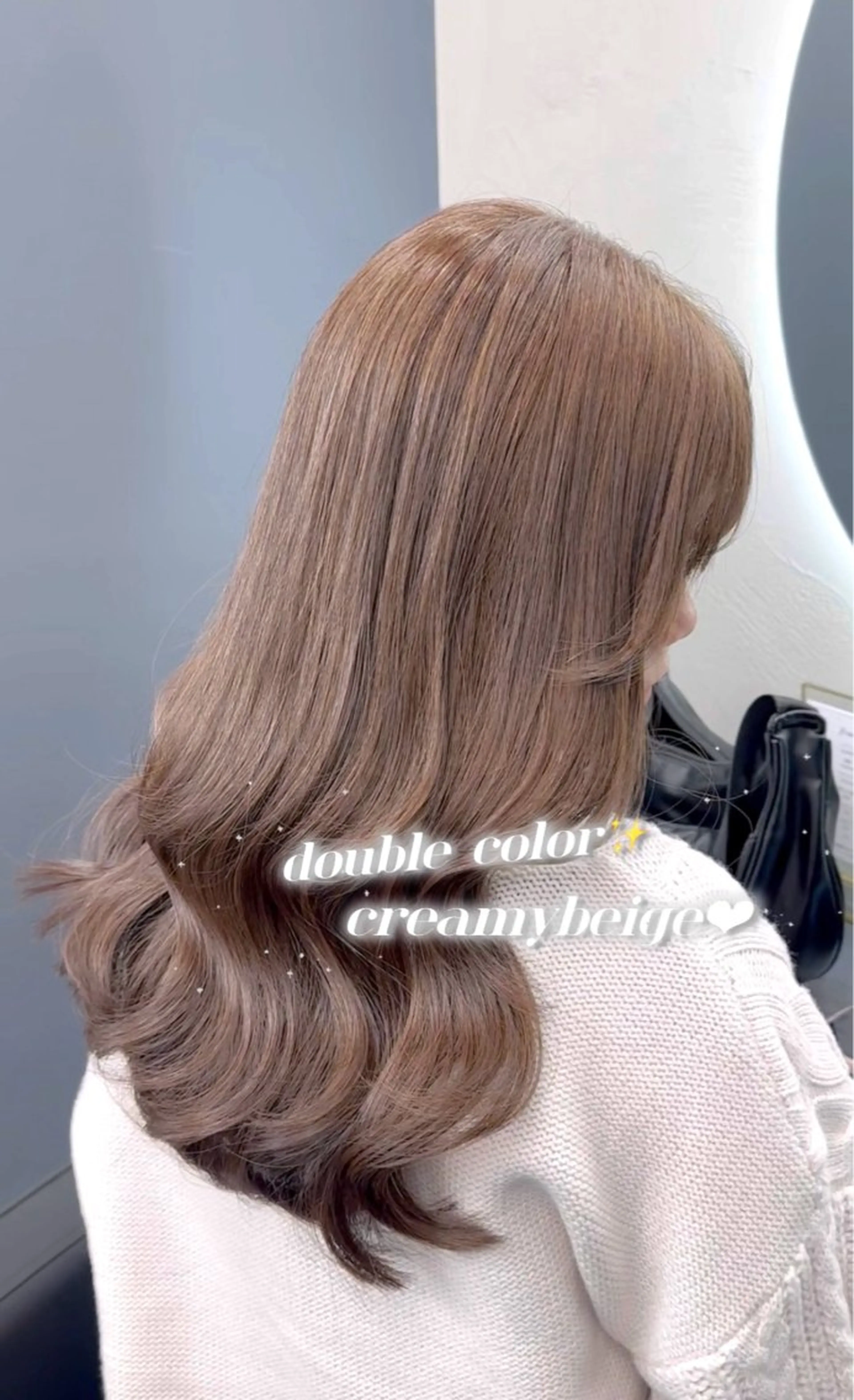 ロング カラー アッシュ ベージュカラー 黒髪 透明感カラー ヘアカラー youres hair東新宿店所属・新宿⌇韓国風ヘア ⌇透明感カラーのヘアスタイル