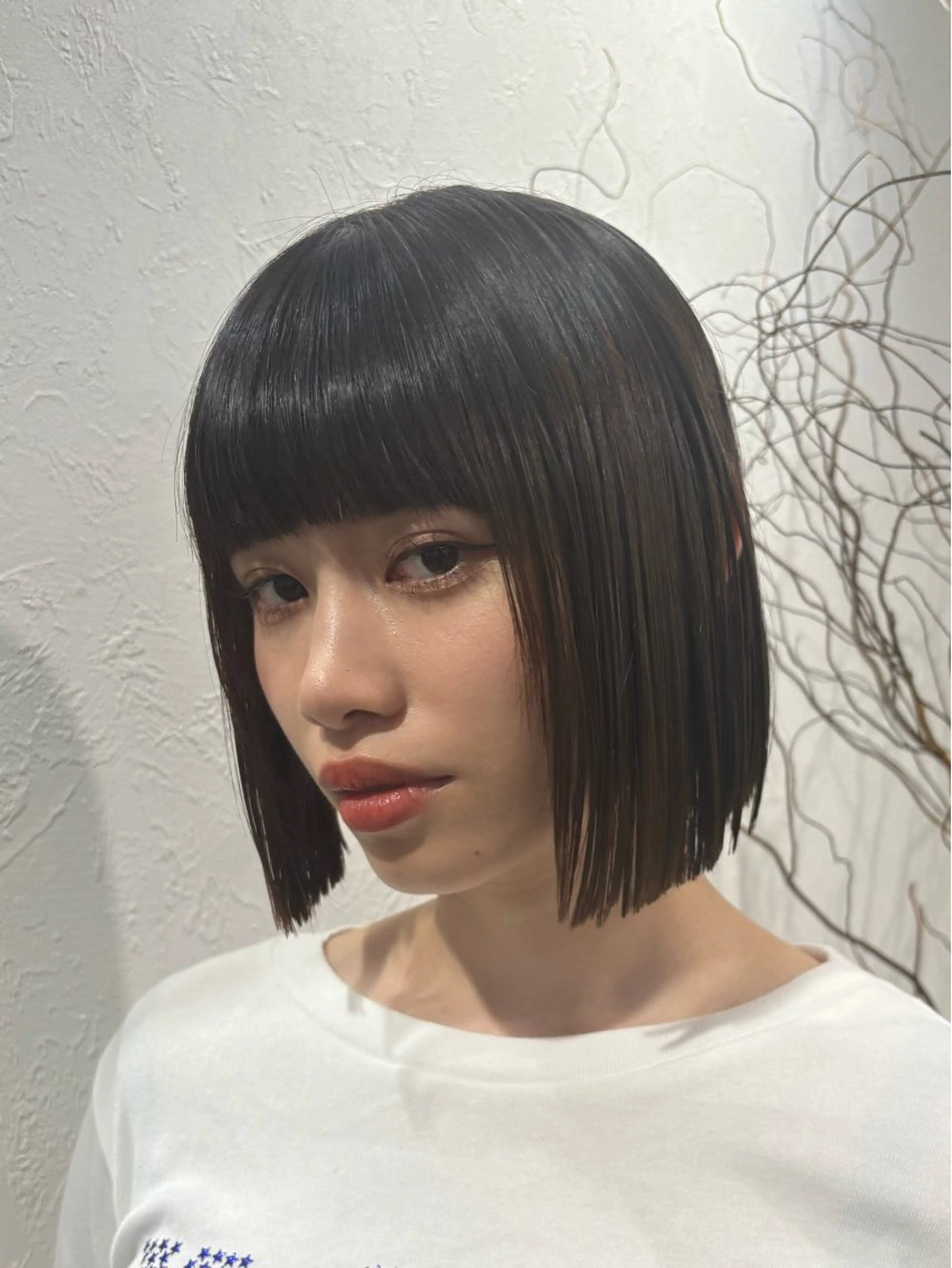 ショート ボブ 縮毛矯正 艶カラー/レイヤー /メンズ/マツエクのヘアスタイル