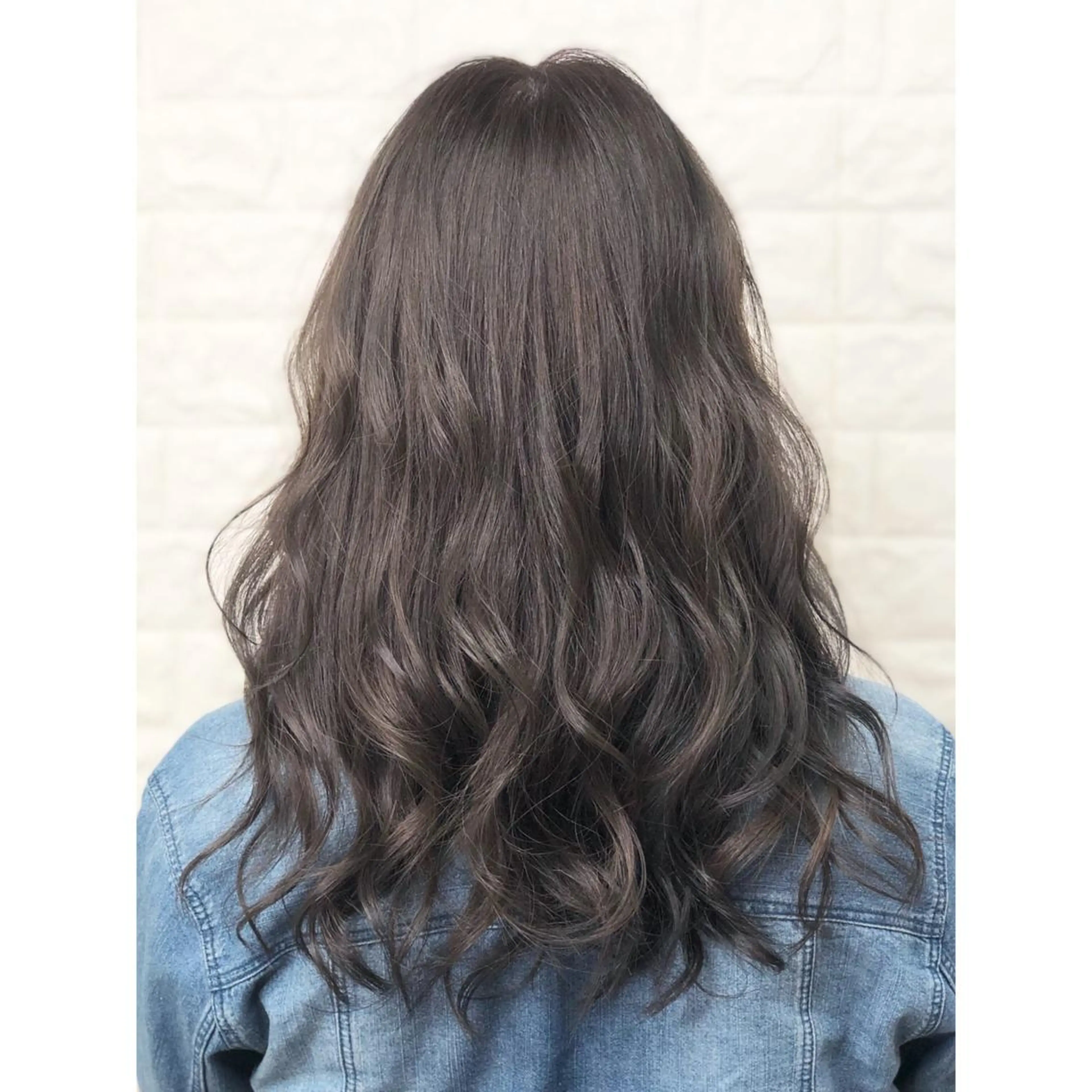 ミディアム カラー ブリーチ 透明感カラー グレージュ イルミナカラー ラベンダーカラー カット ヘアカラー トリートメント 髪質改善特化KIZU /艶髪研究（京都）のヘアスタイル