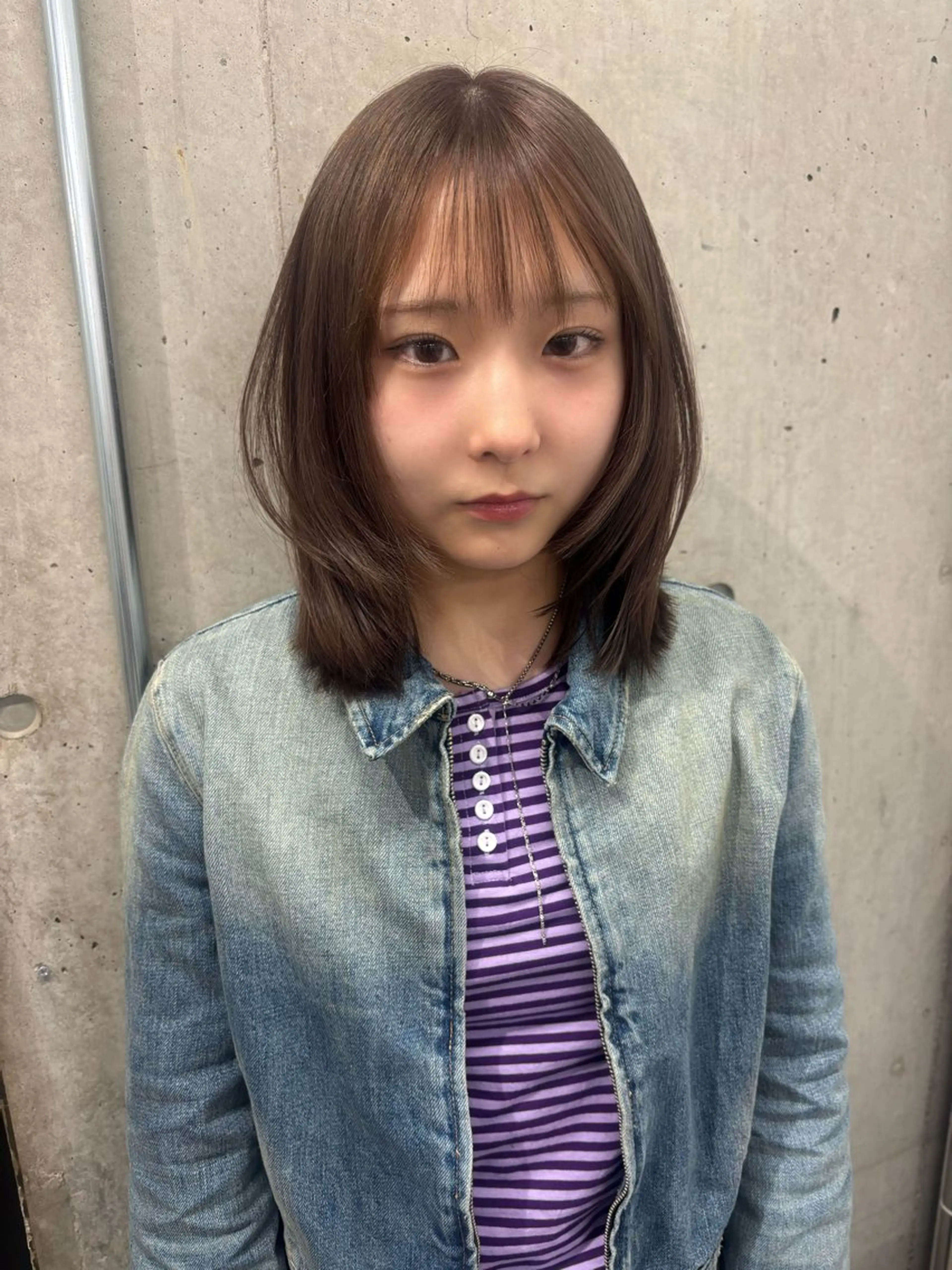 ミディアム カット ⭐︎ハイトーン /レイヤー✩momoのヘアスタイル