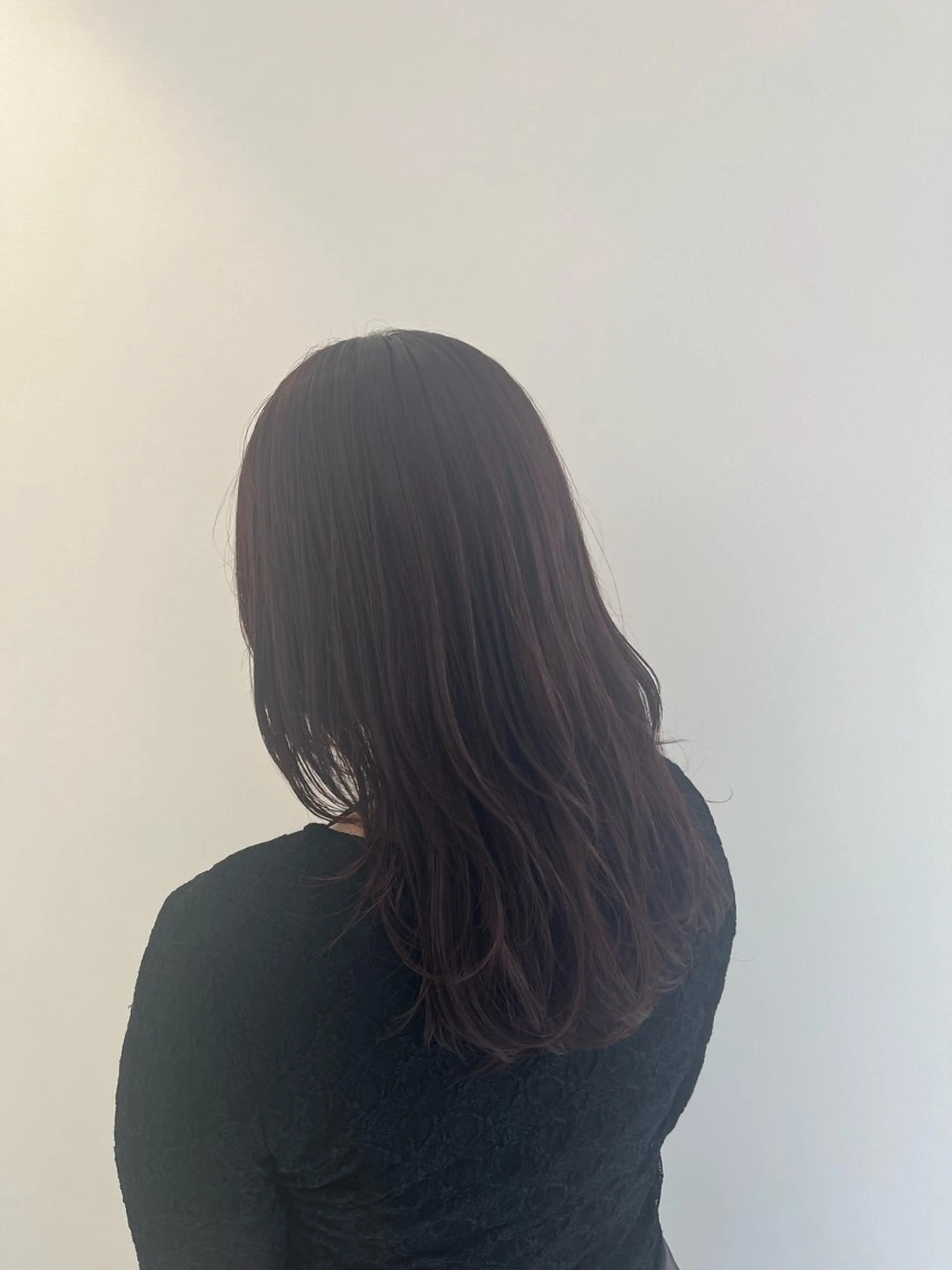 ロング カラー 加美山 芽衣のヘアスタイル