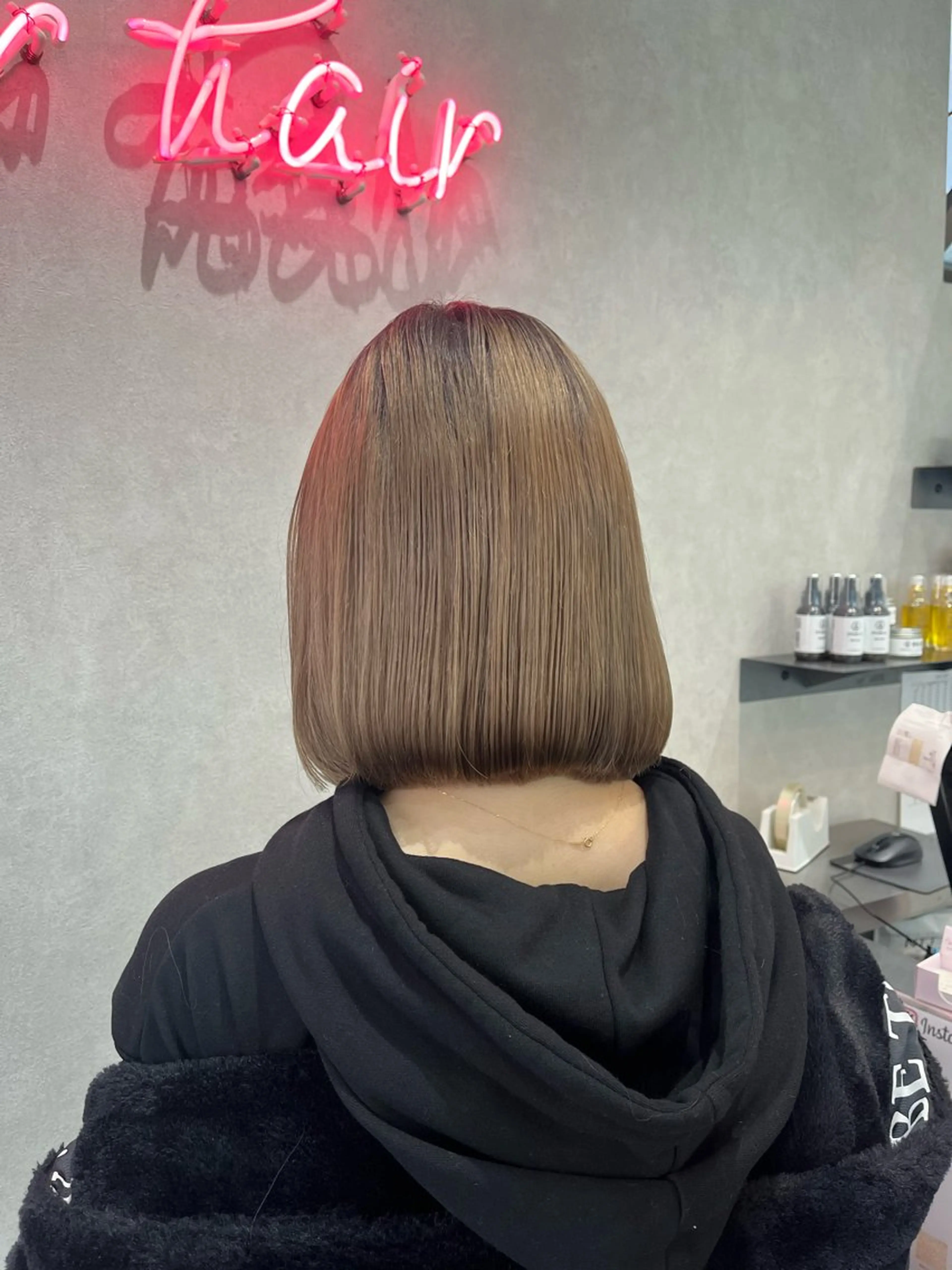 ショート カット トリートメント 🪽髪質改善矯正 🤍MIU🤍のヘアスタイル