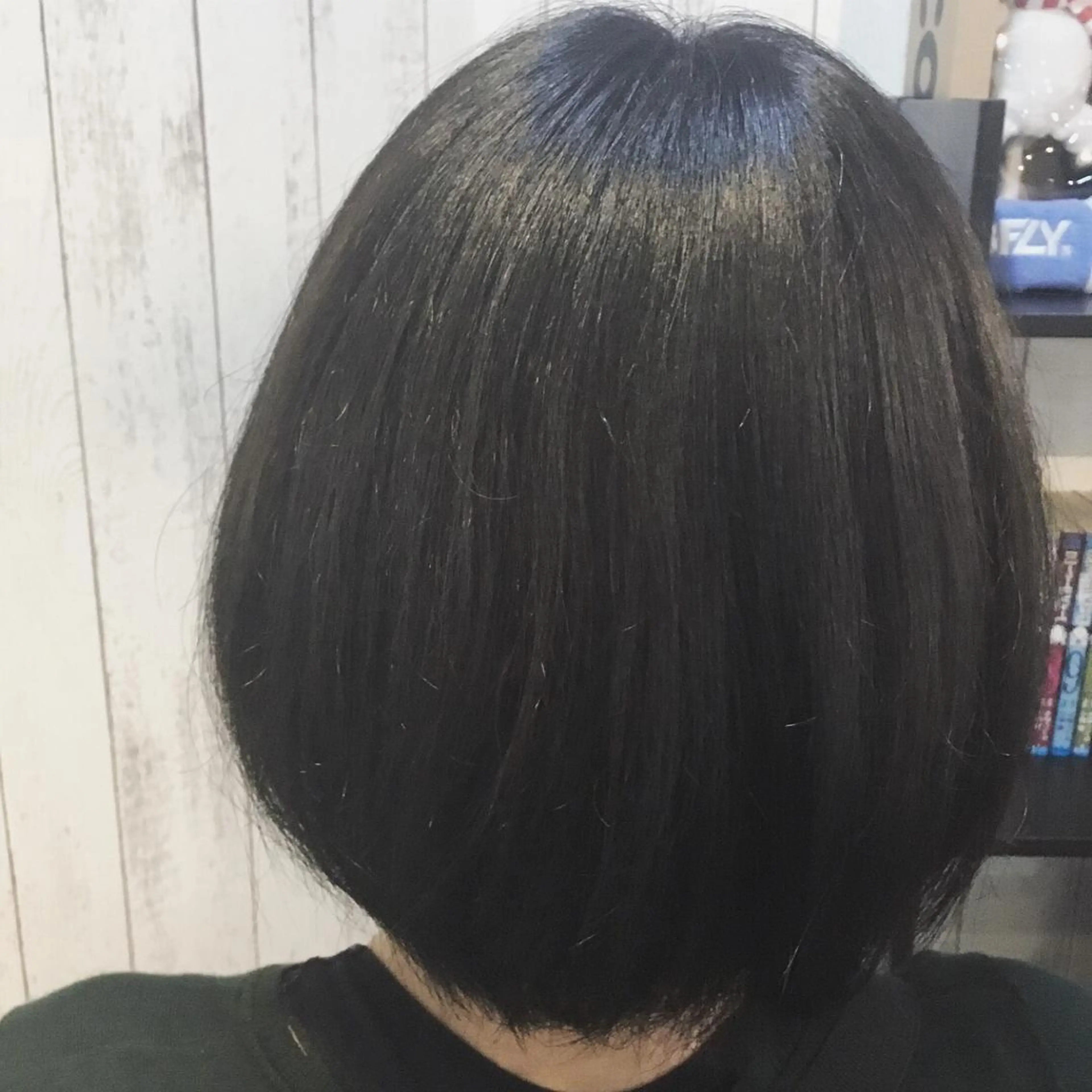 ショート カラー 金崎 新吾のヘアスタイル