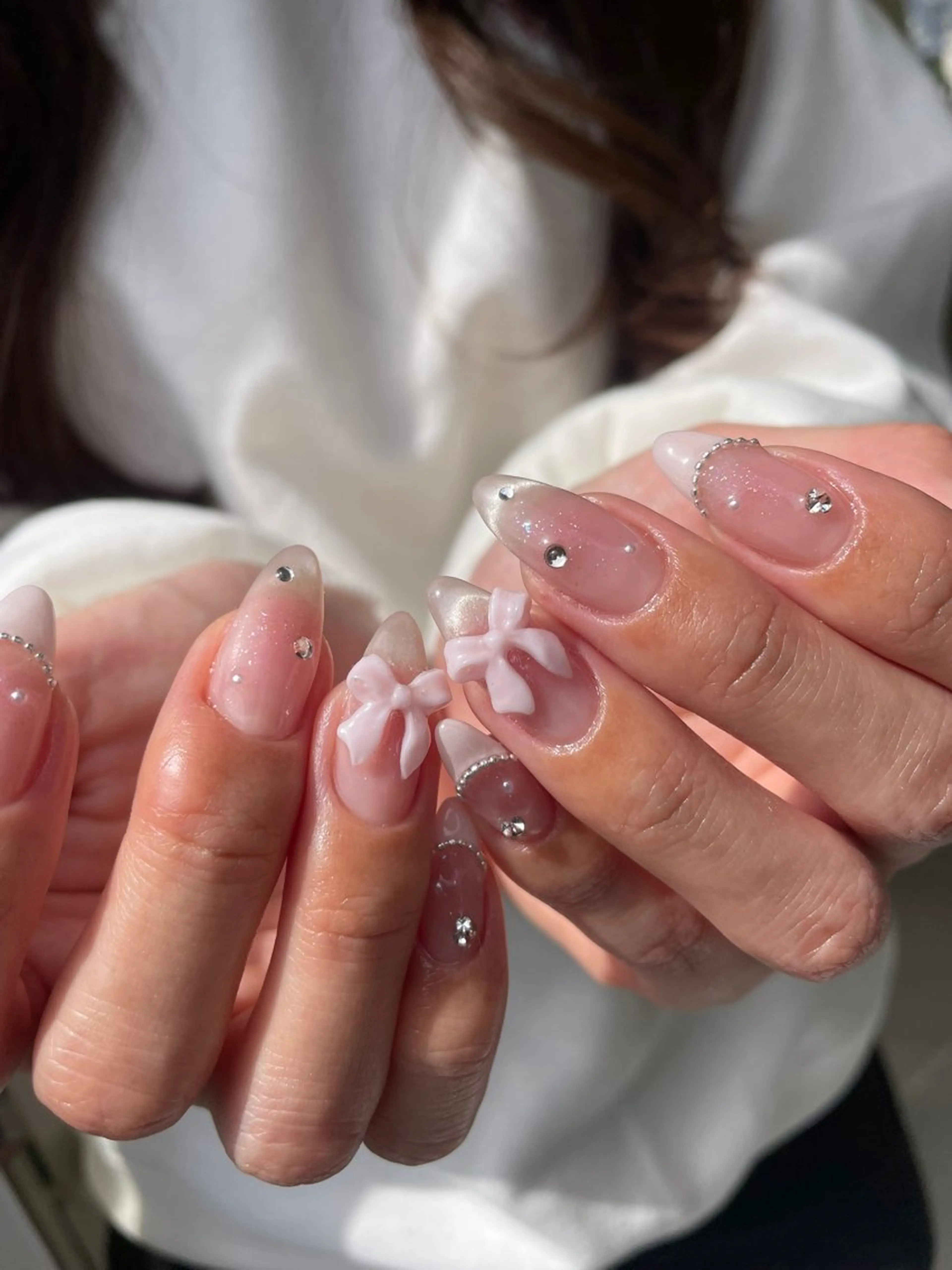 ネイル リボン ハンドネイル Hisaka Mikiのネイルデザイン