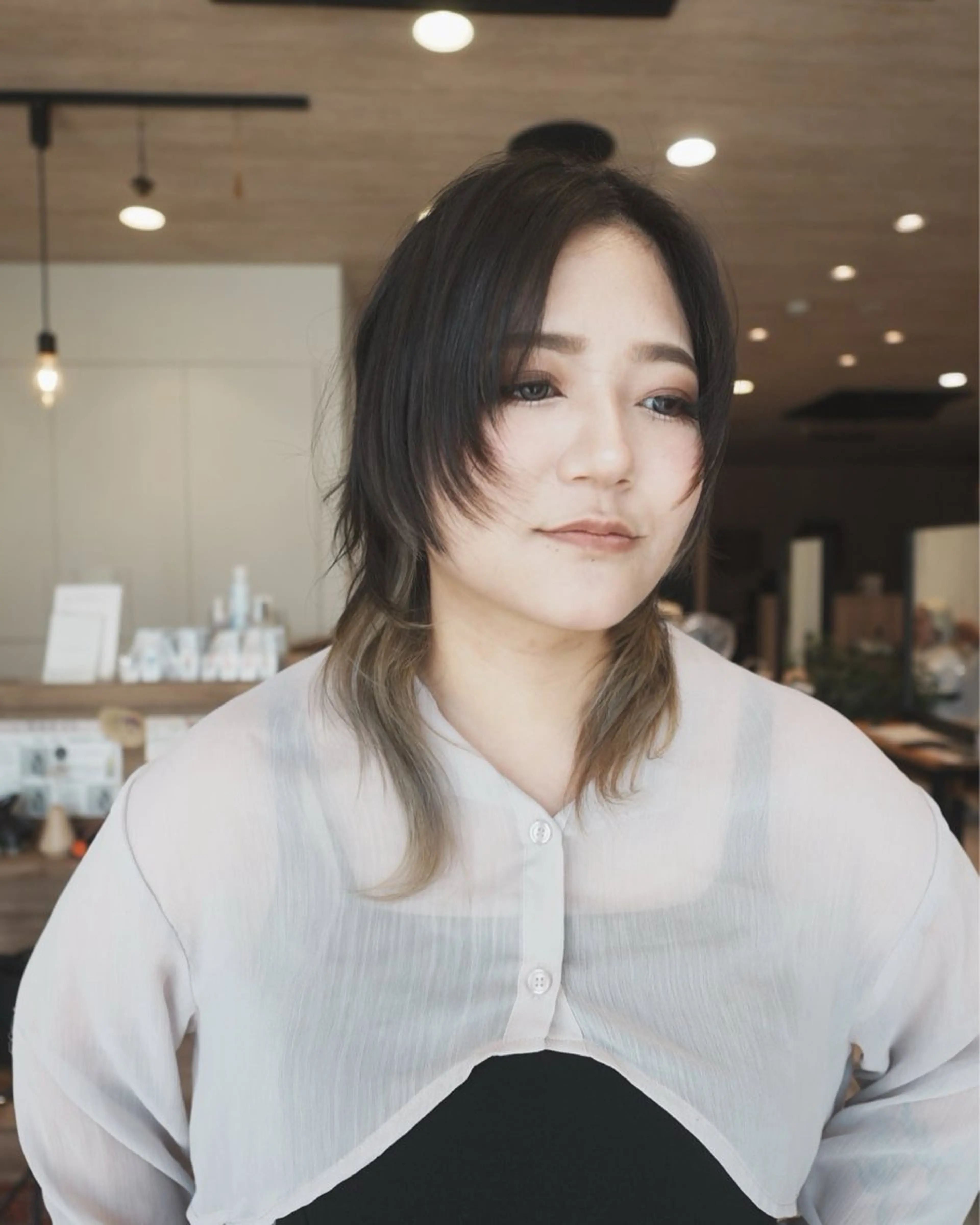 ショート レイヤーカット ショートヘア ウルフカット ウルフレイヤー カット ヘアカラー 似合わせ レイヤー須川のヘアスタイル