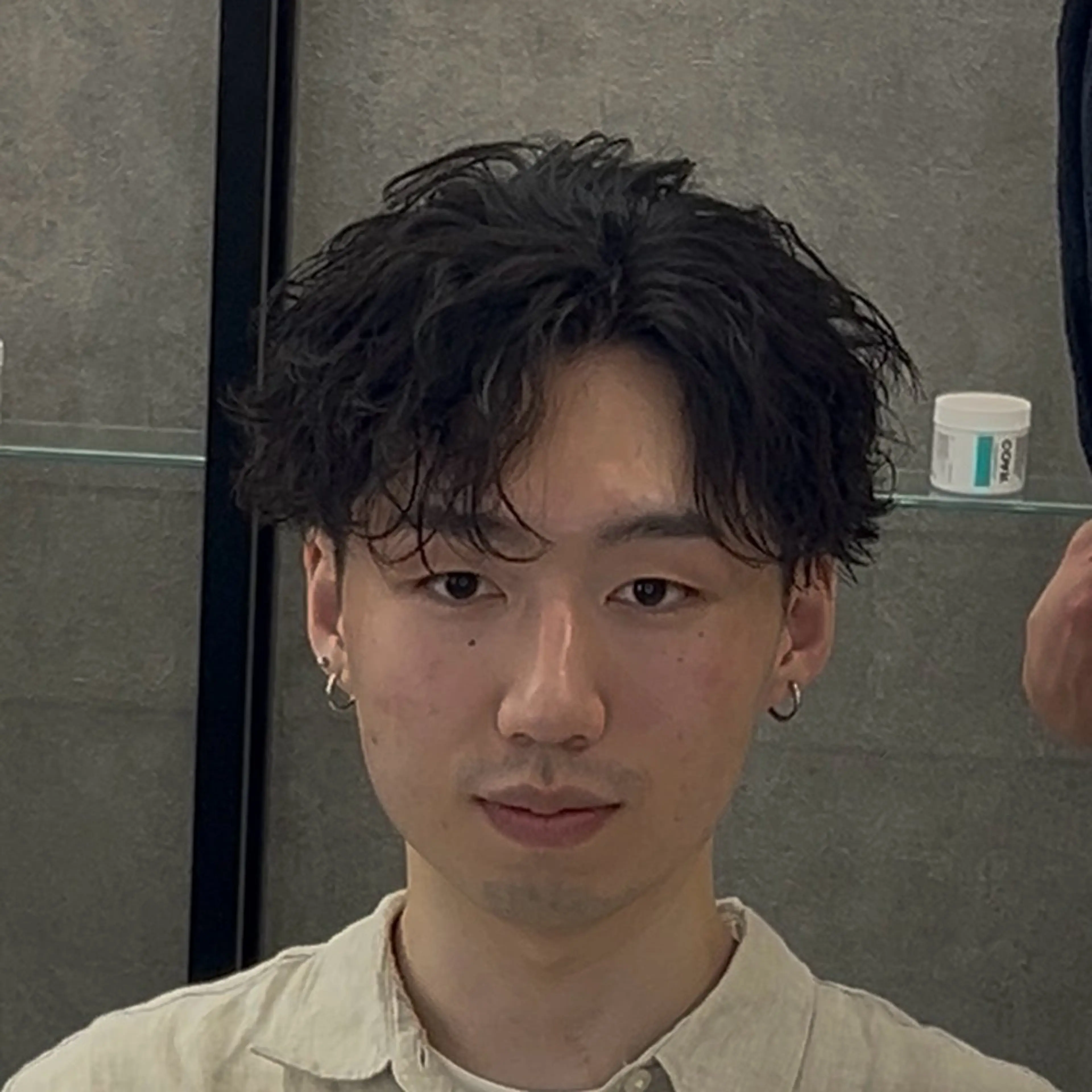 ショート ヘアアレンジ メンズ フェザーパーマ メンズパーマ カット パーマ 【札幌メンズ特化】 🔥RIKU🔥のヘアスタイル