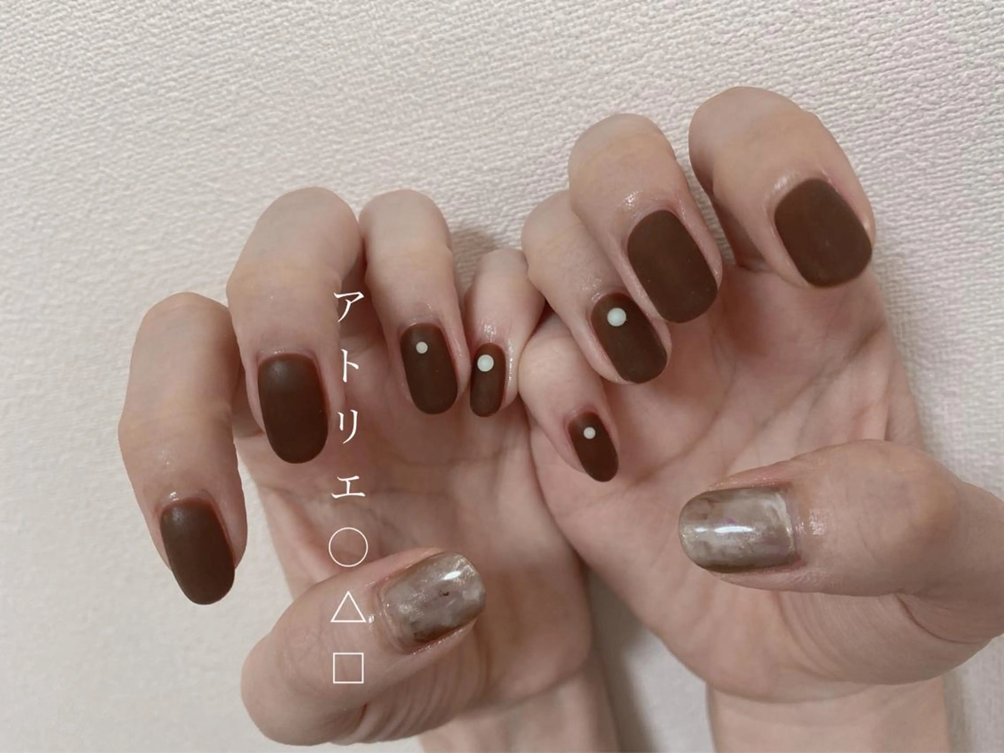 ネイル シンプルネイル ハンドネイル アトリエ ○△□のネイルデザイン