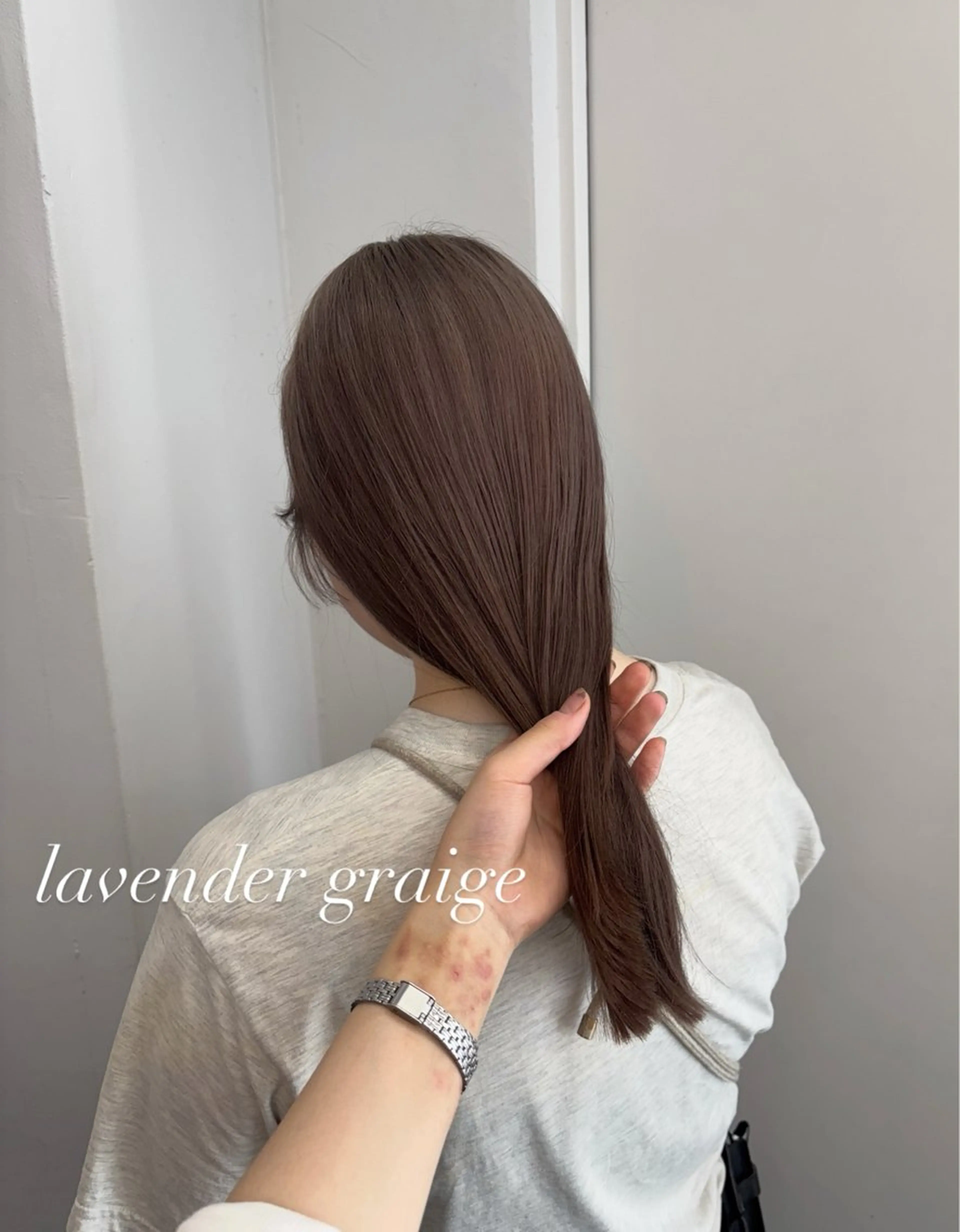 ロング カラー ブリーチ グレージュ ラベンダーカラー ラベンダーピンク ピンクカラー ヘアカラー ヘアセット 【ヤマザキアヤメ】 パーマモデル様募集中のヘアスタイル