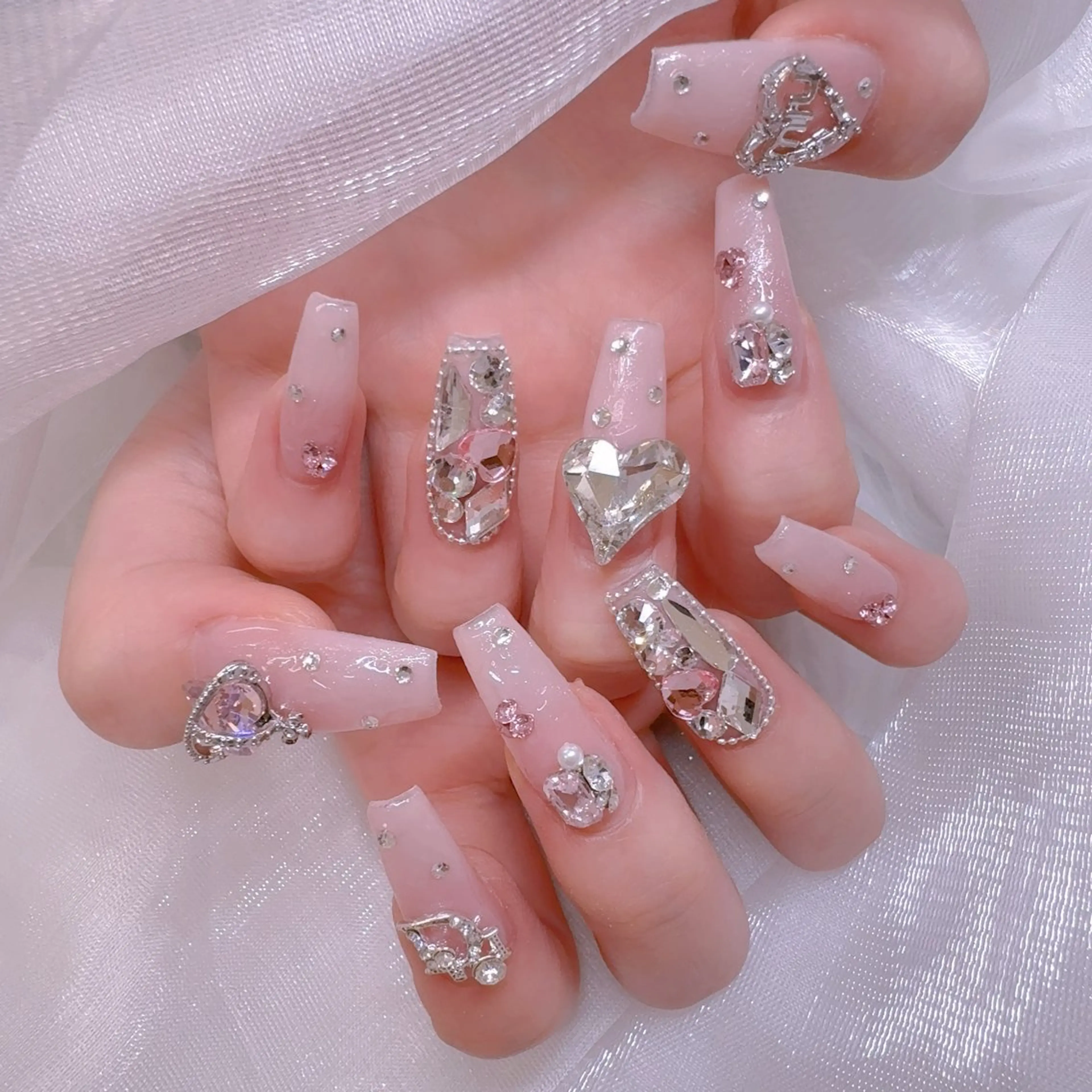 ネイル ハンドネイル ハンドケア minami ネイルのネイルデザイン