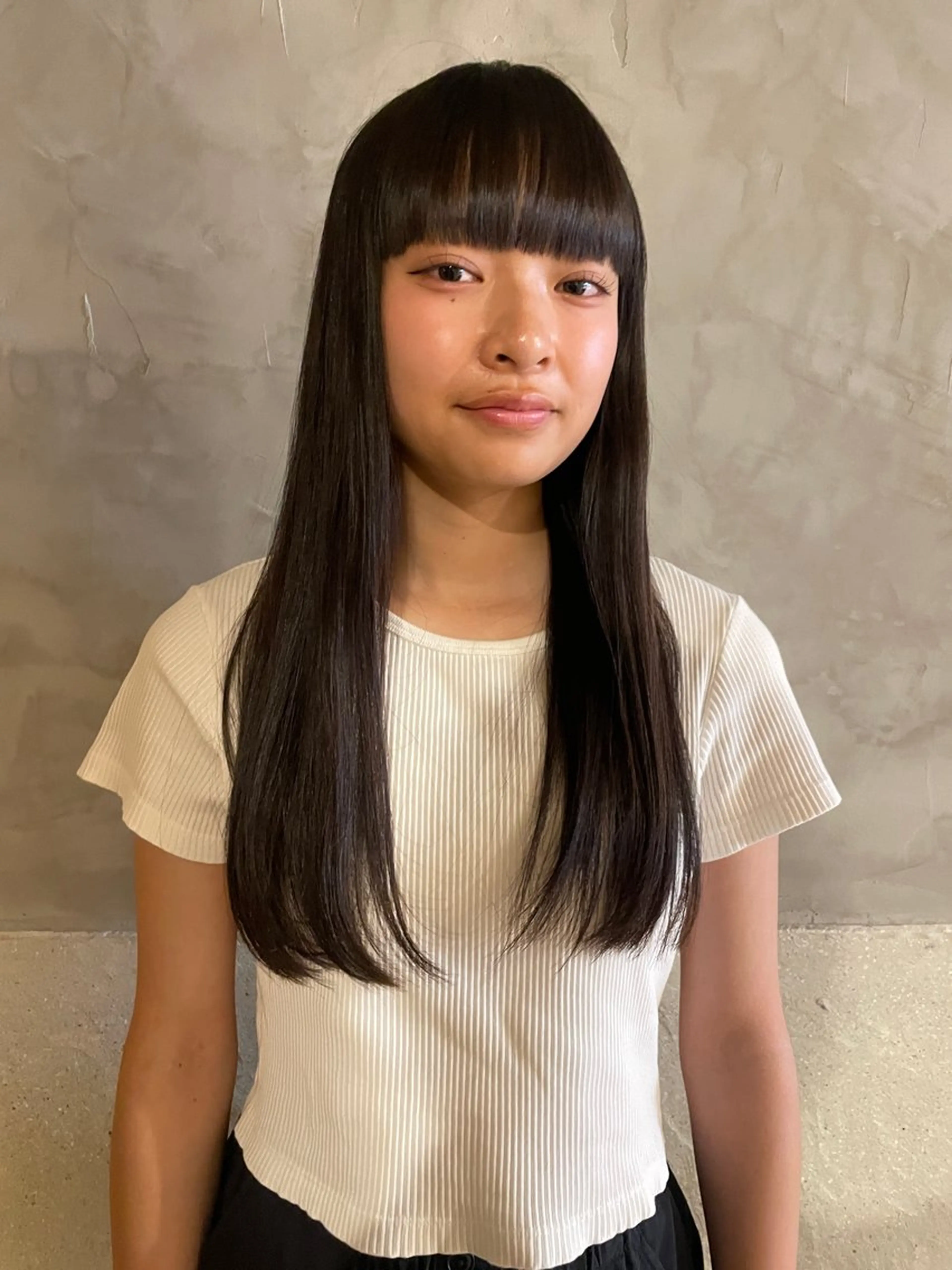 ロング カット 縮毛矯正 トリートメント さの あやねのヘアスタイル