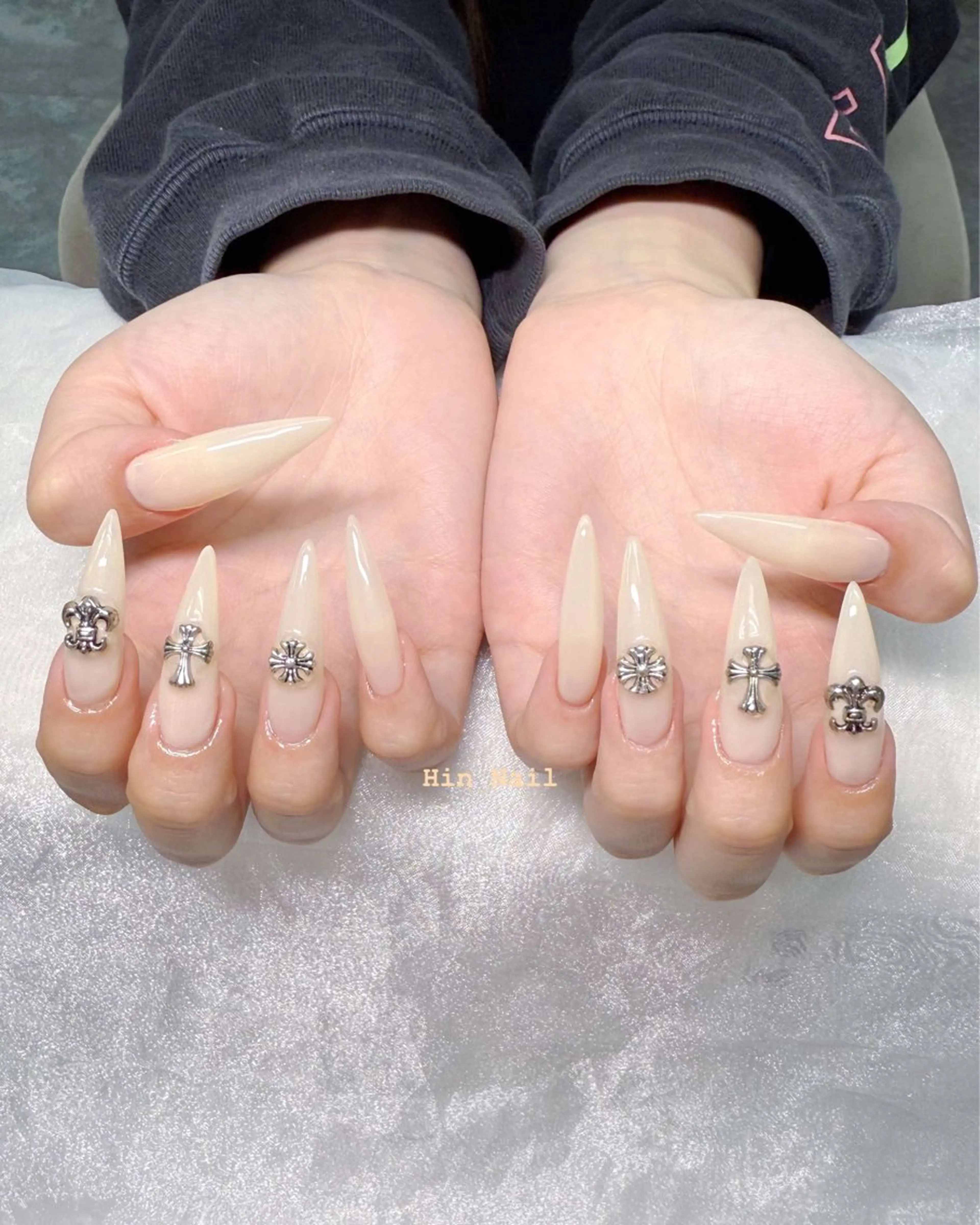 ネイル ハンドネイル HIN NAILのネイルデザイン