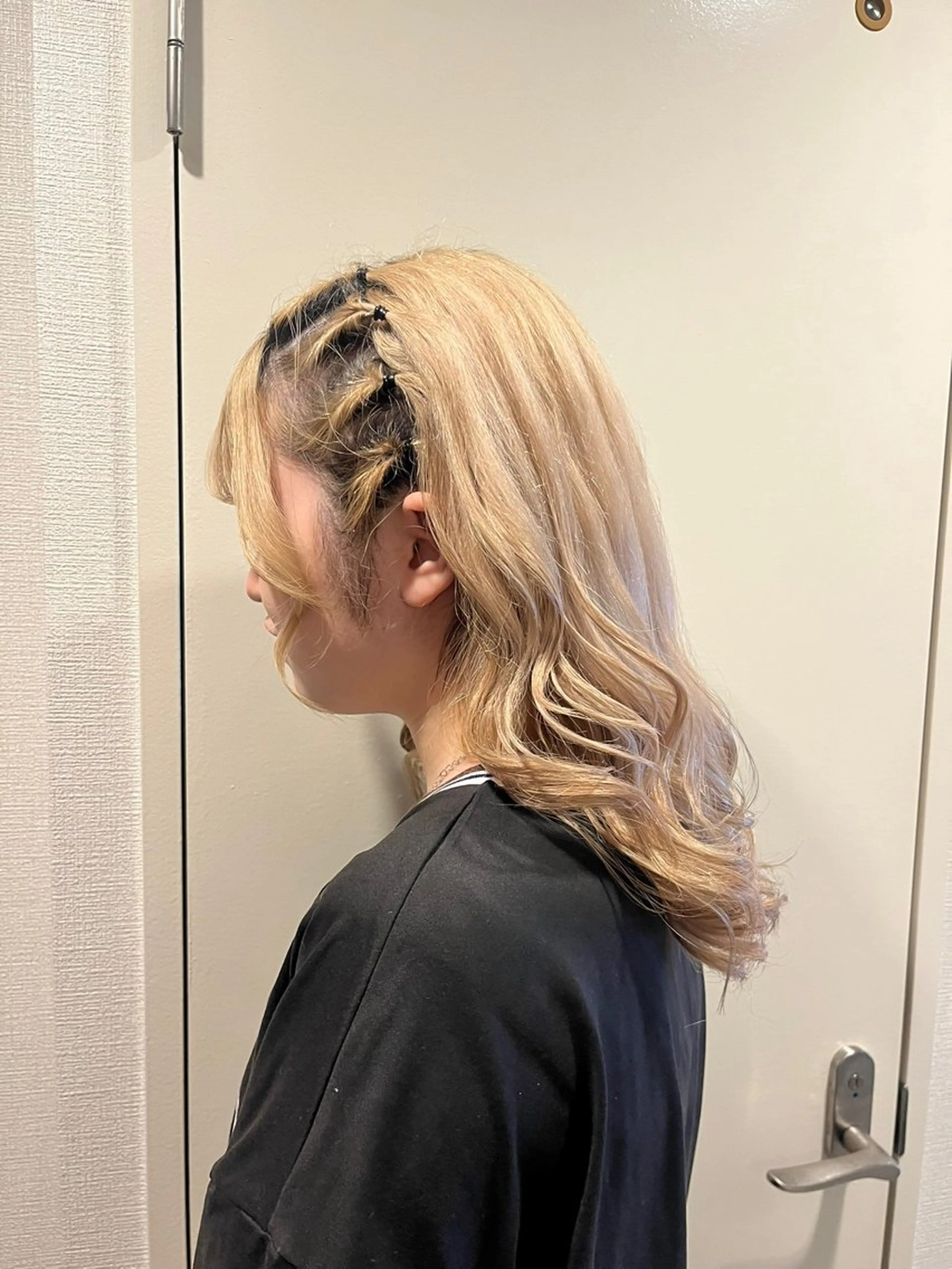 セミロング カラー ハイトーンカラー ハイトーン/ボブ/ 髪質改善🦖mahoのヘアスタイル