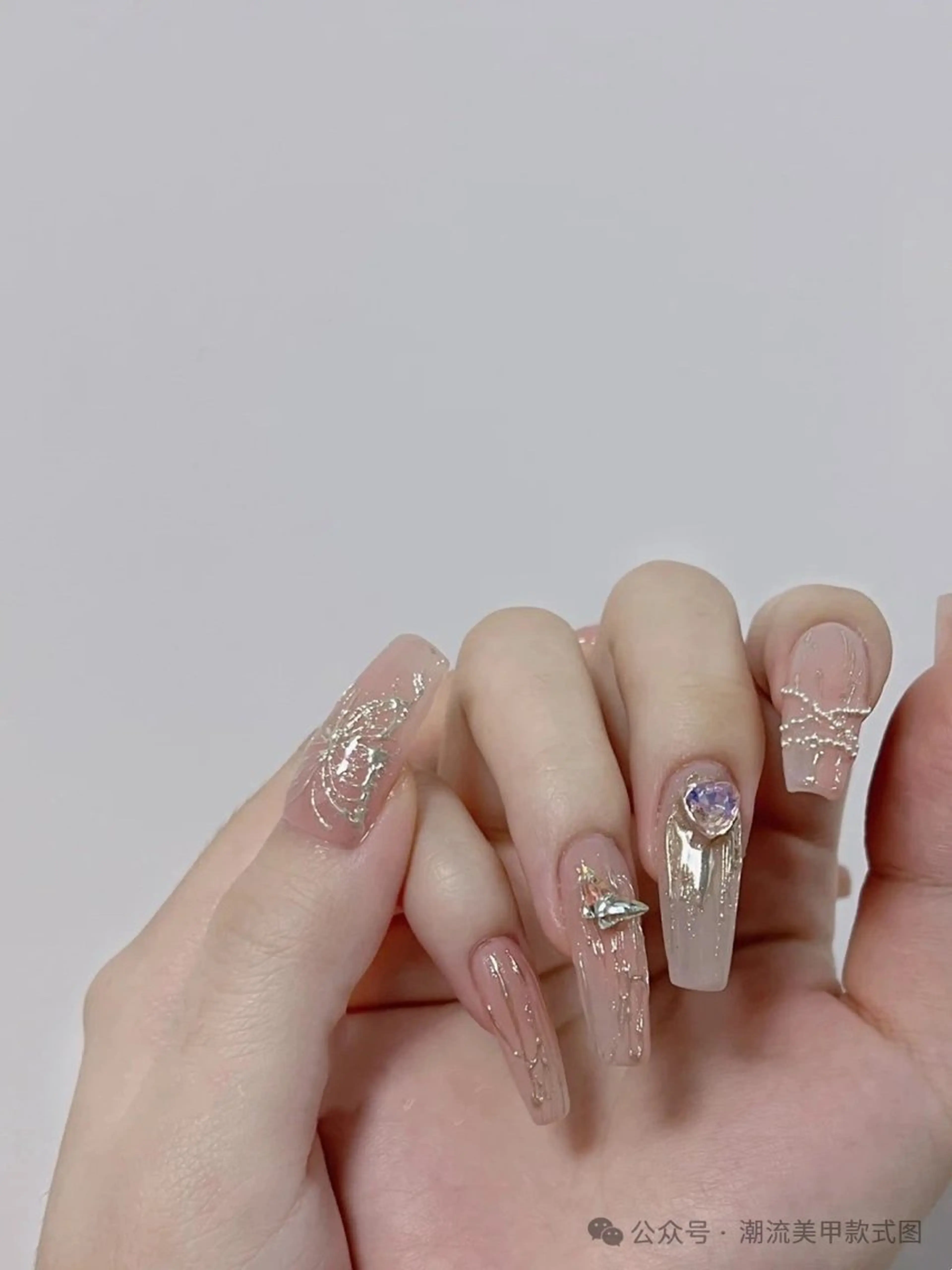 ネイル ☁️Yun nail Rin☁️のネイルデザイン