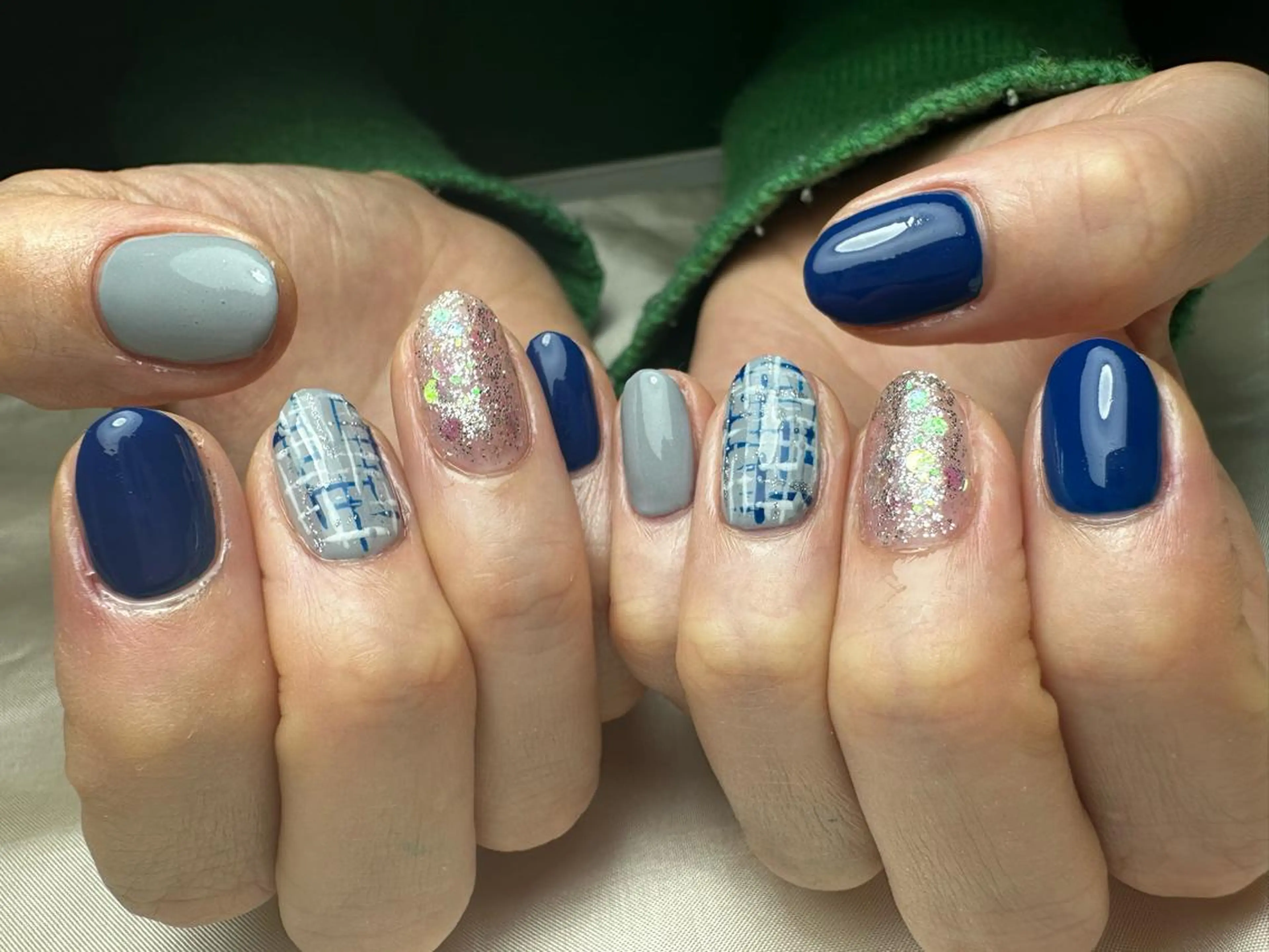 ネイル マルサンカクシカク所属・○△□ 守口市のネイルデザイン