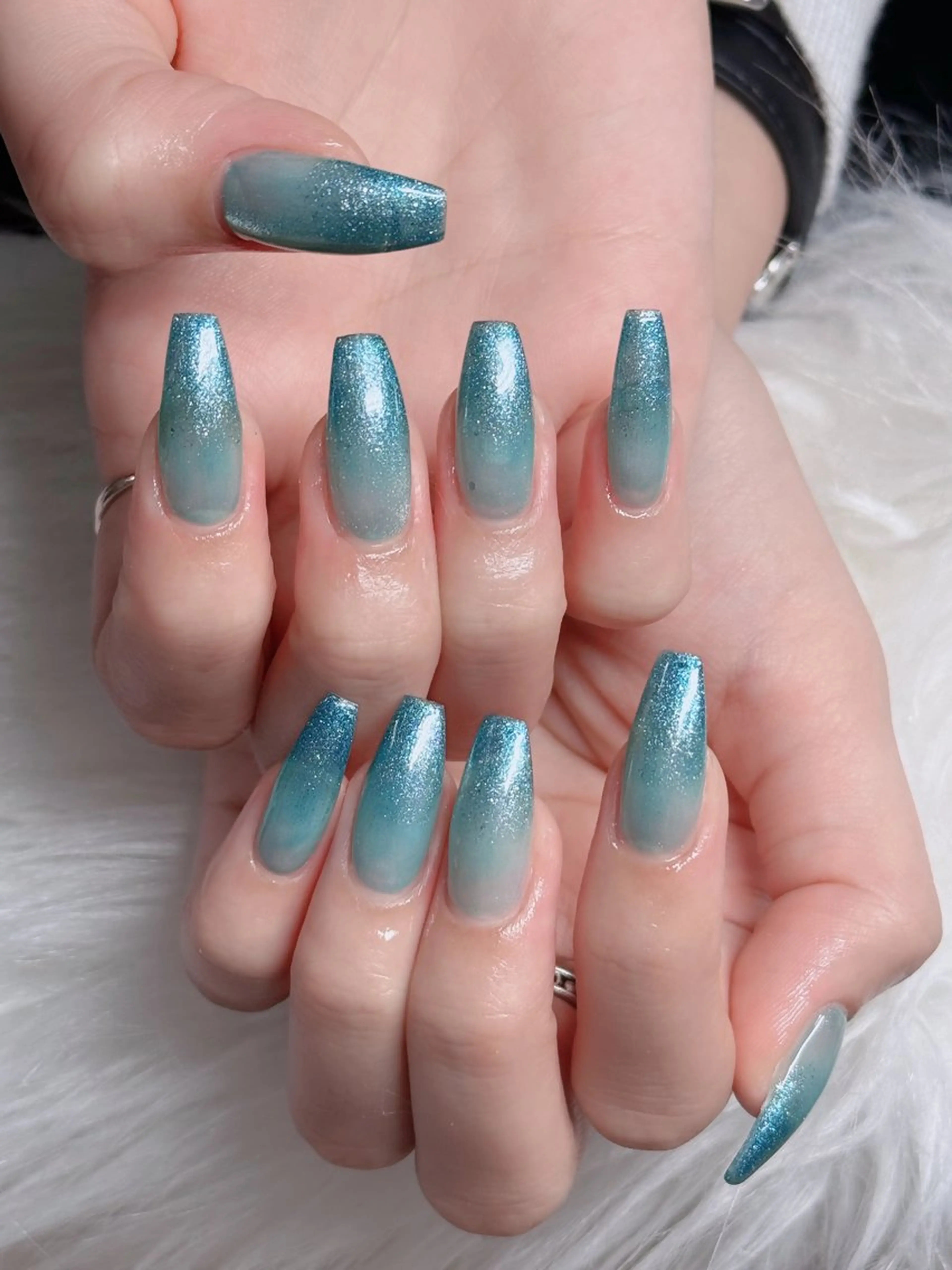 ネイル オーロラネイル フレンチネイル ジェルネイル ハロウィン キラキラネイル ハンドネイル H.baby Nail Salonのネイルデザイン