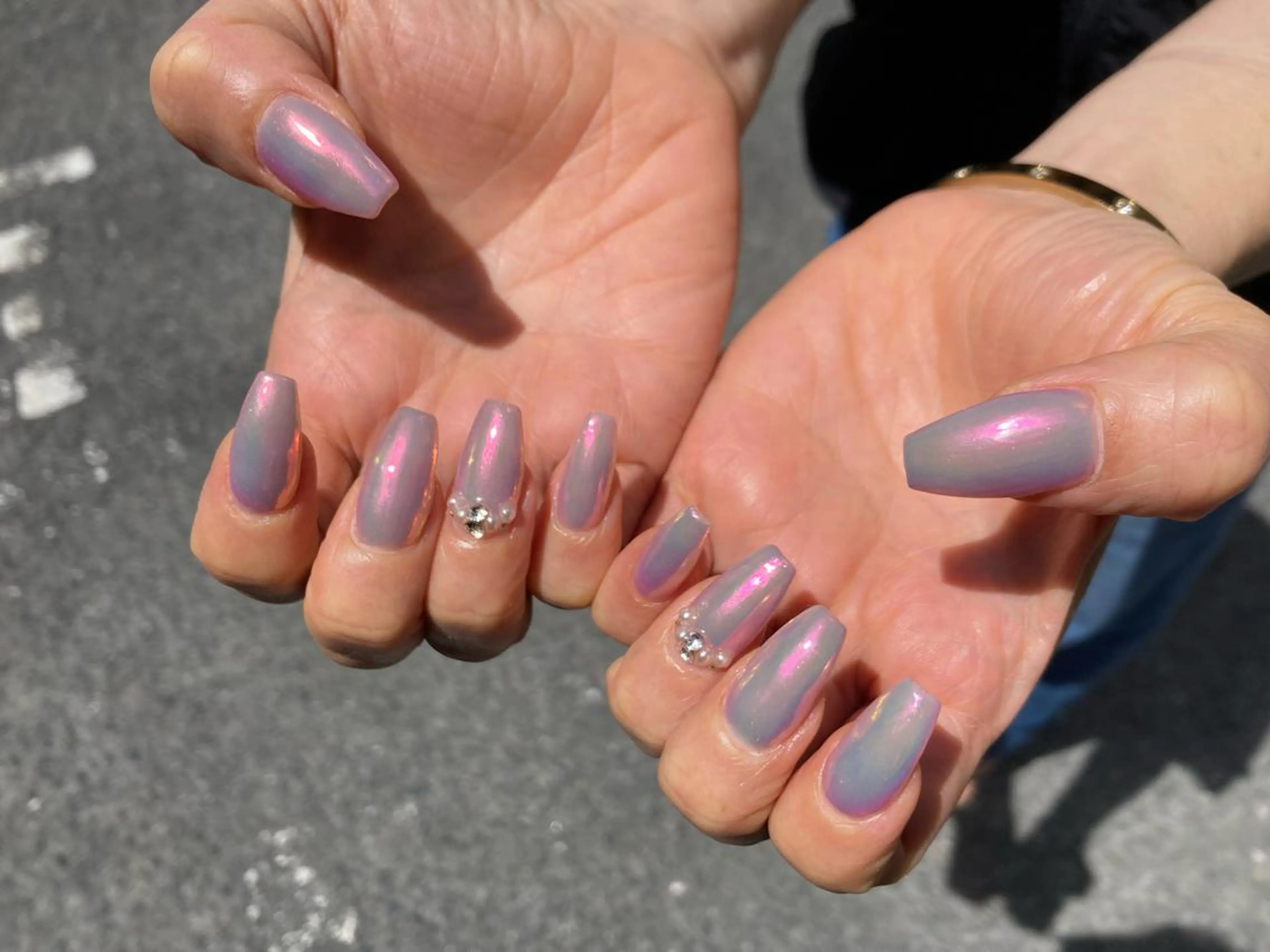 セミロング ネイル ハンドネイル フットネイル ✴︎ Delightのネイルデザイン