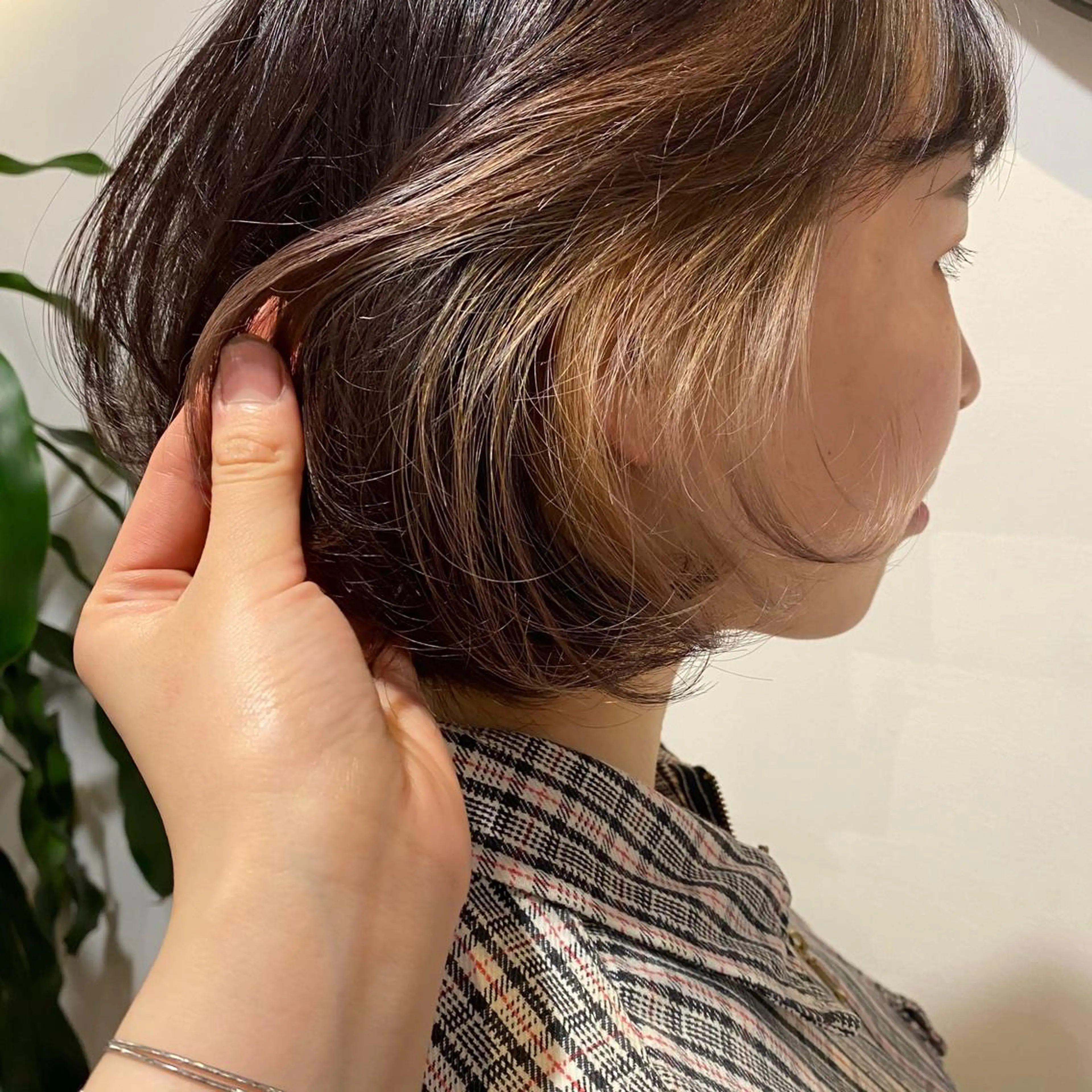 カラー ベージュカラー ブリーチ インナーカラー NATSUKI😸 ‪✂︎‬南森町美容室のヘアスタイル