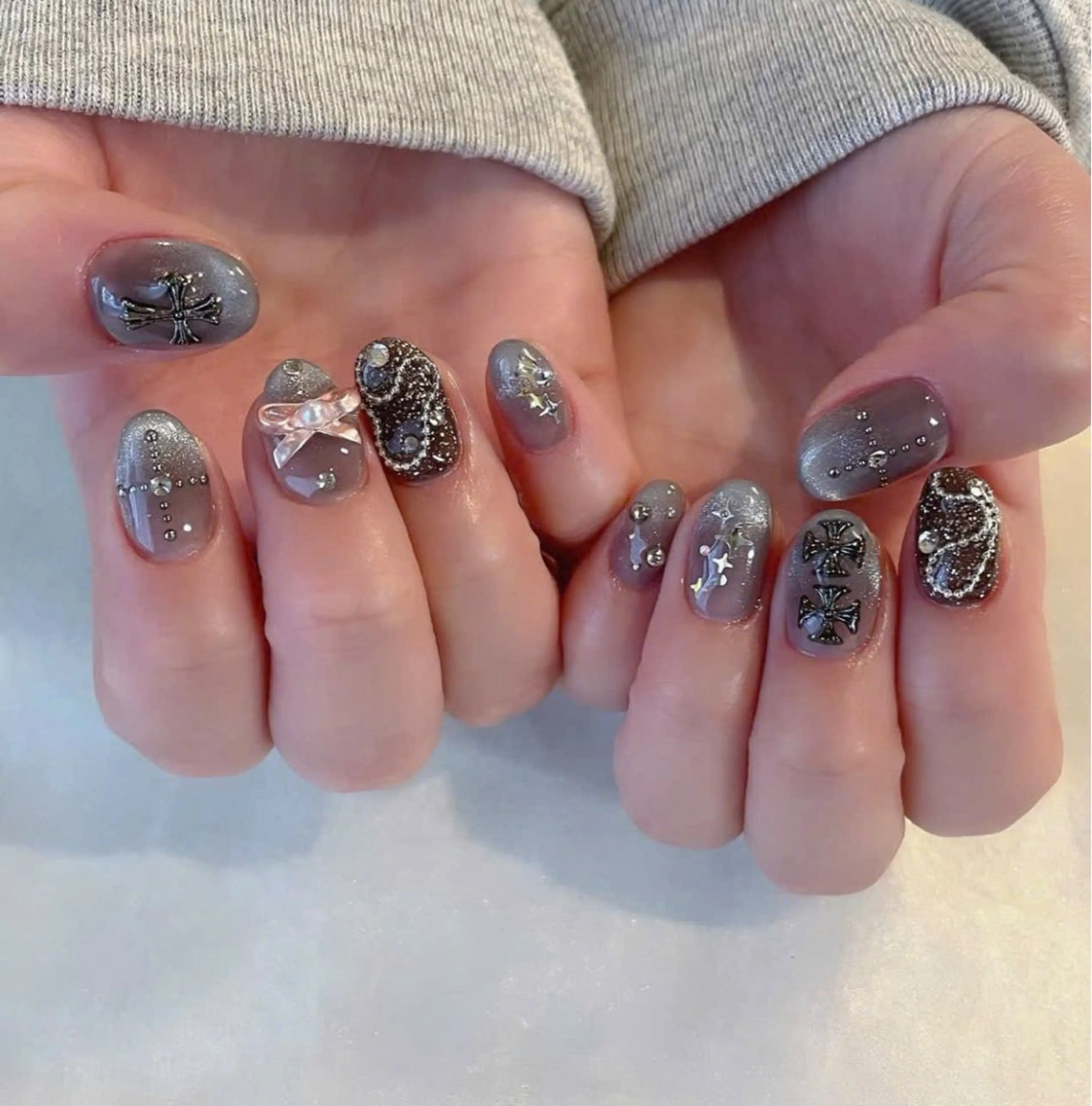 ネイル フレンチネイル キラキラネイル 水色 マグネットネイル ミラーネイル Lina nail所属・Lunaa 池袋のネイルデザイン