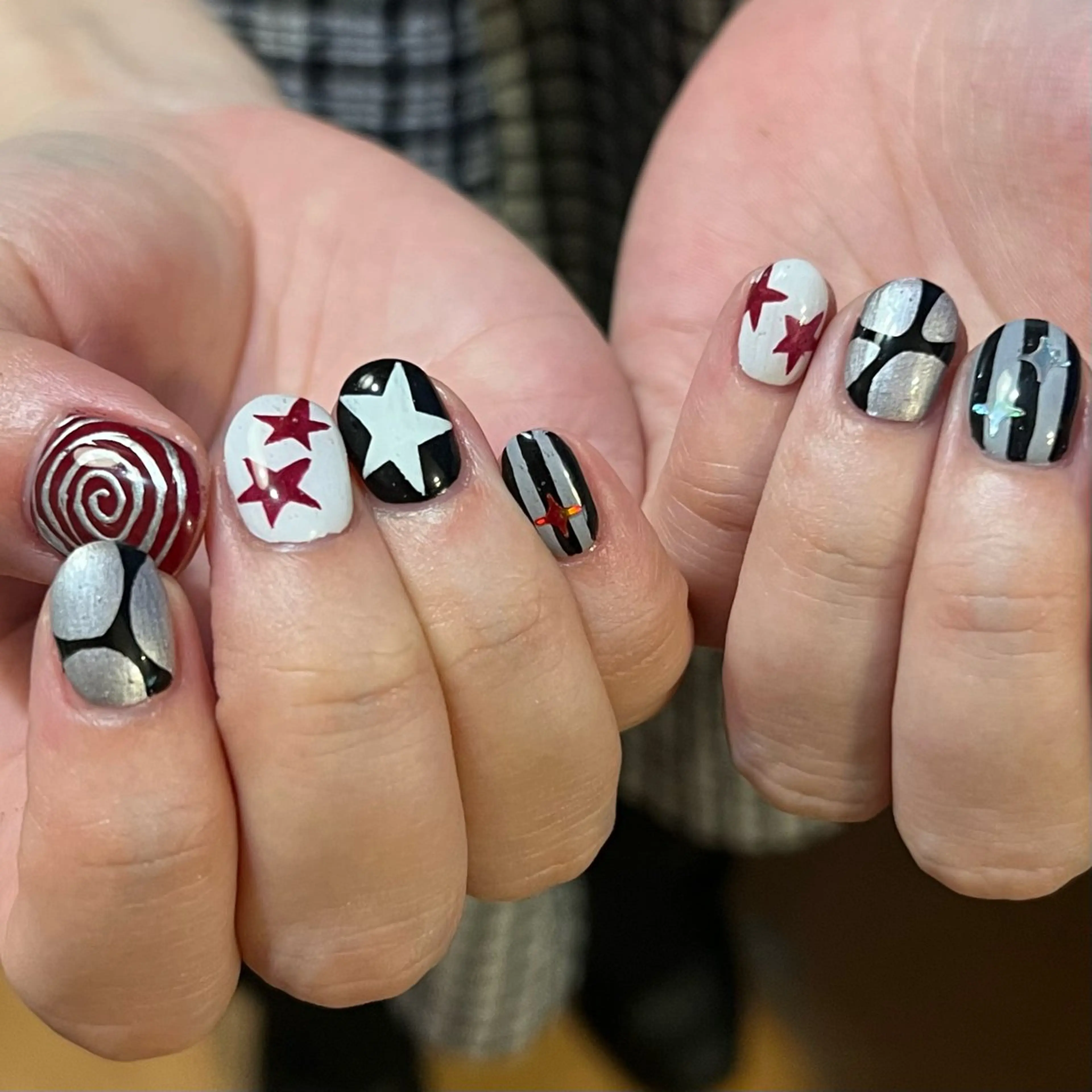 ネイル ハンドネイル Hata nail 🎀個性派ニュアンスのネイルデザイン