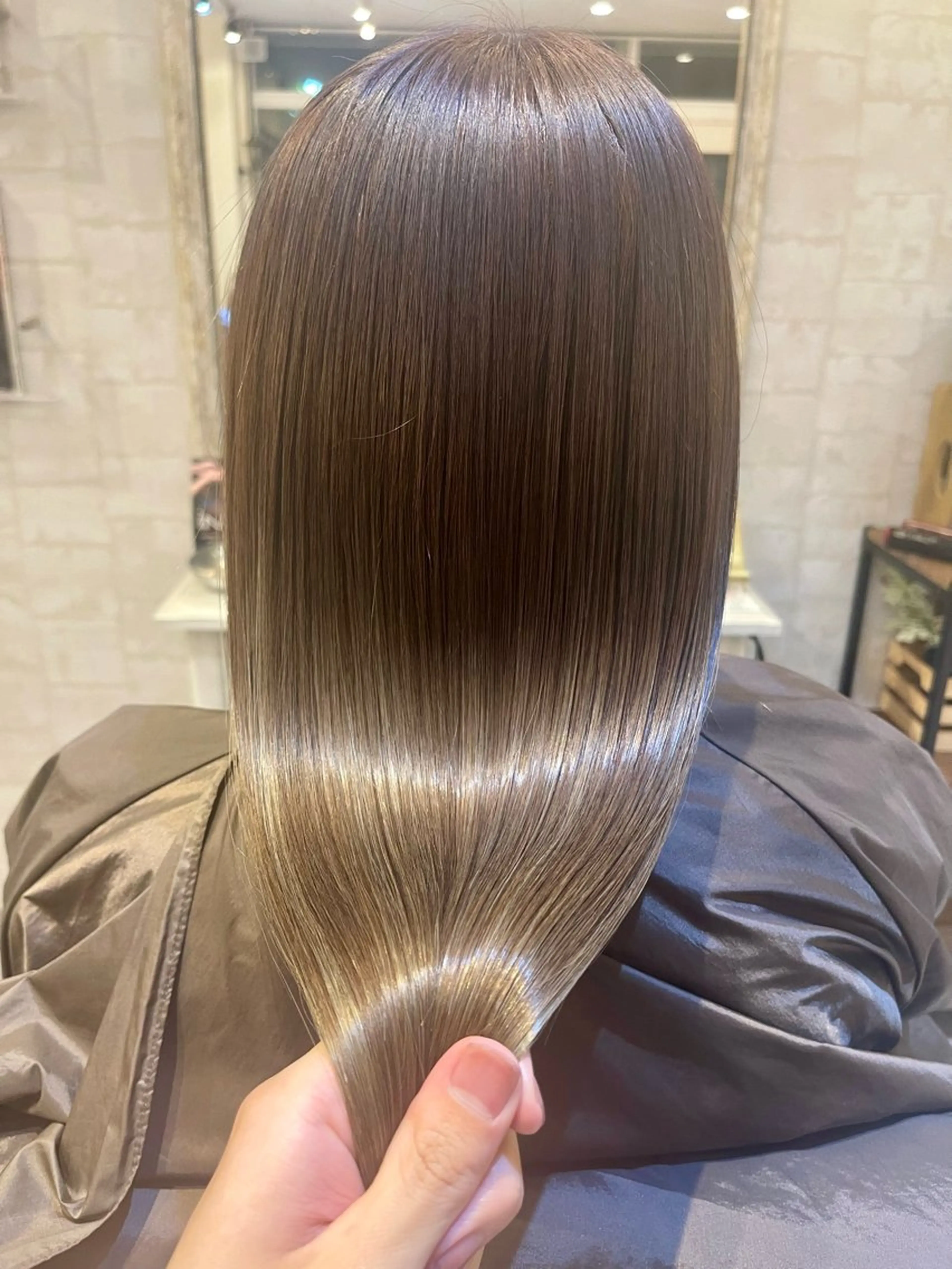 ロング カット トリートメント 🍭透明感カラー 志賀拓海🍬🌈のヘアスタイル