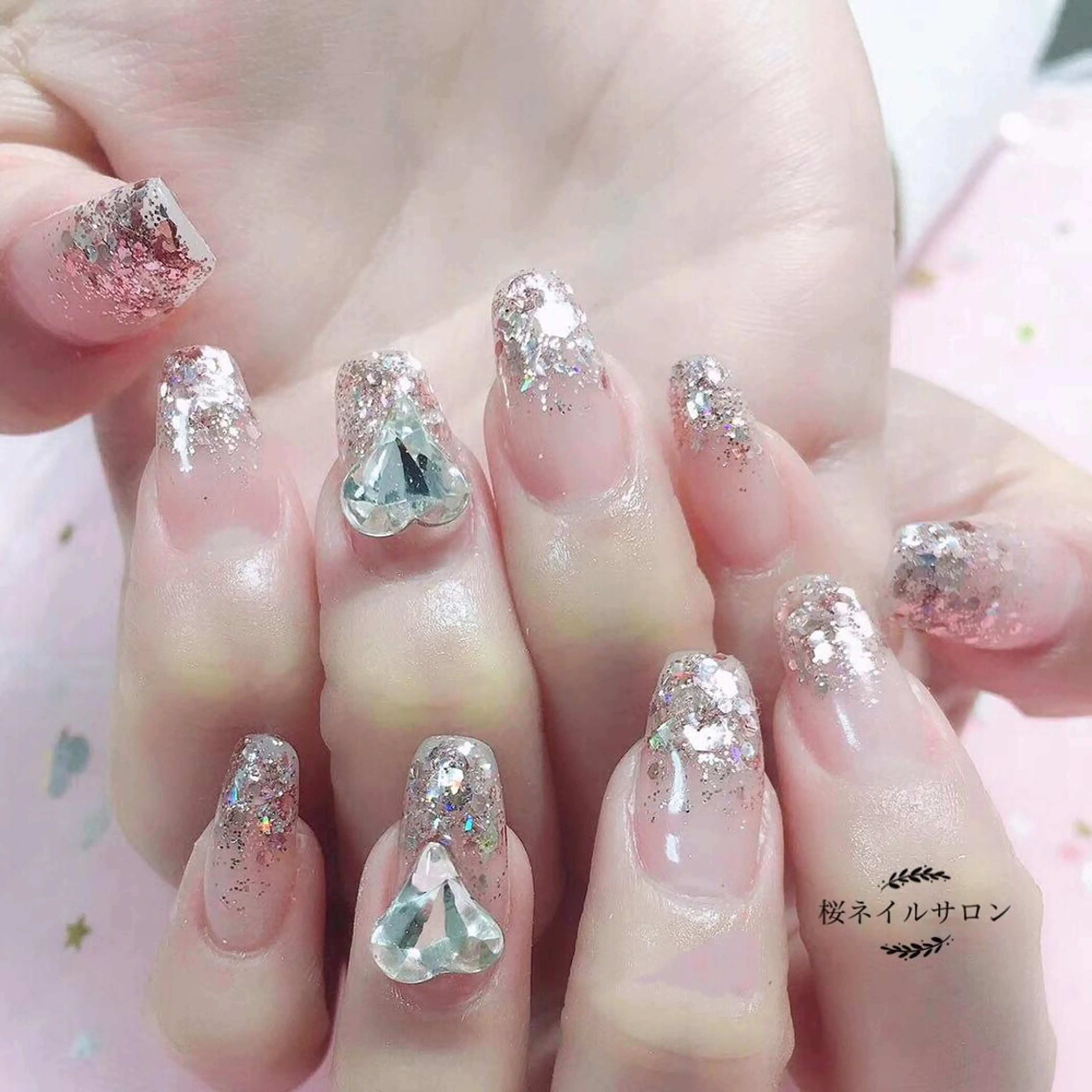 ネイル 成人式 ハート バレンタイン MoonNail ユリ🌸のネイルデザイン