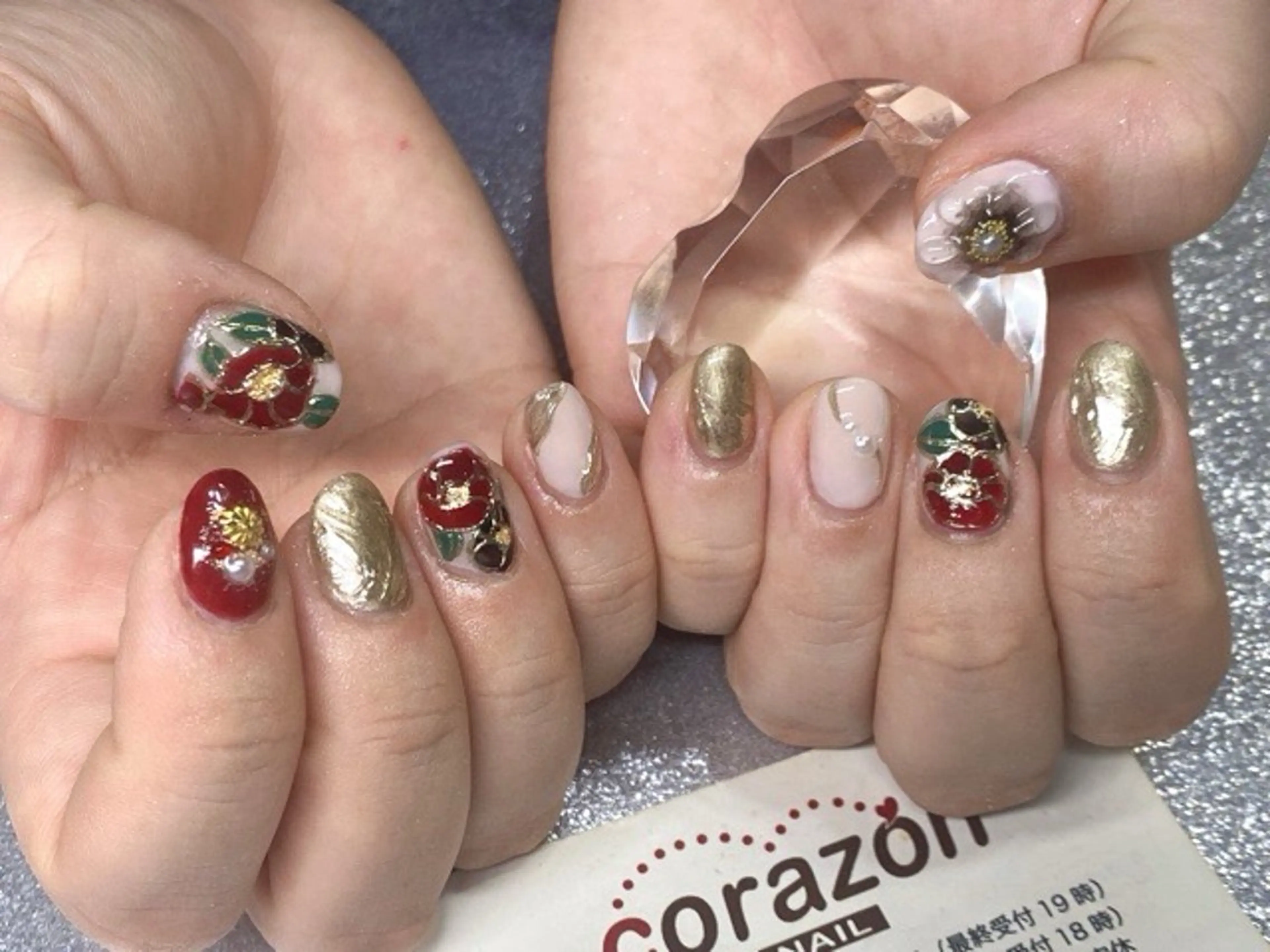 ネイル アートネイル ゴールド ロングネイル ミラーネイル corazon所属・ネイリスト aicoのネイルデザイン