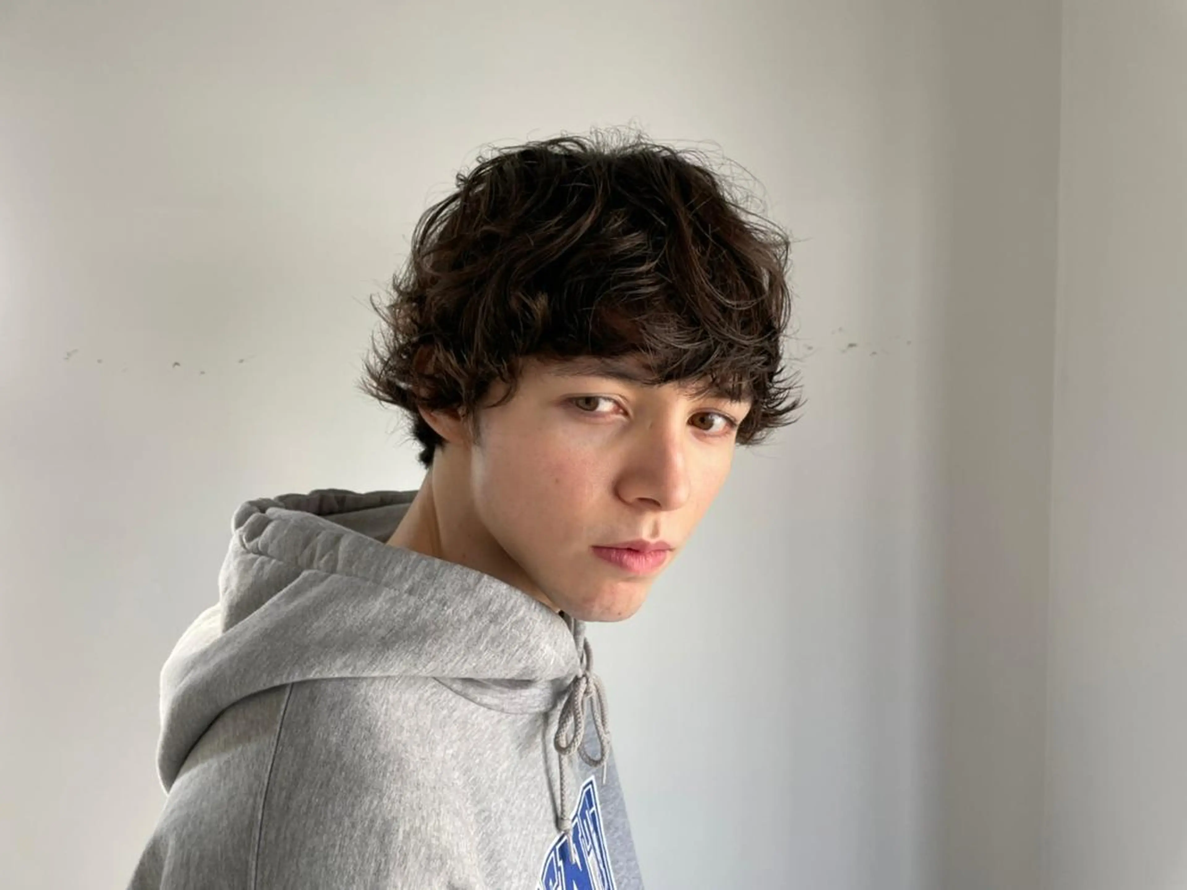 パーマ カラー ショート メンズ ショートボブ メンズブリーチ メンズハイライト メンズインナーカラー メンズ韓国風 カット パーマ CEINE OURのヘアスタイル