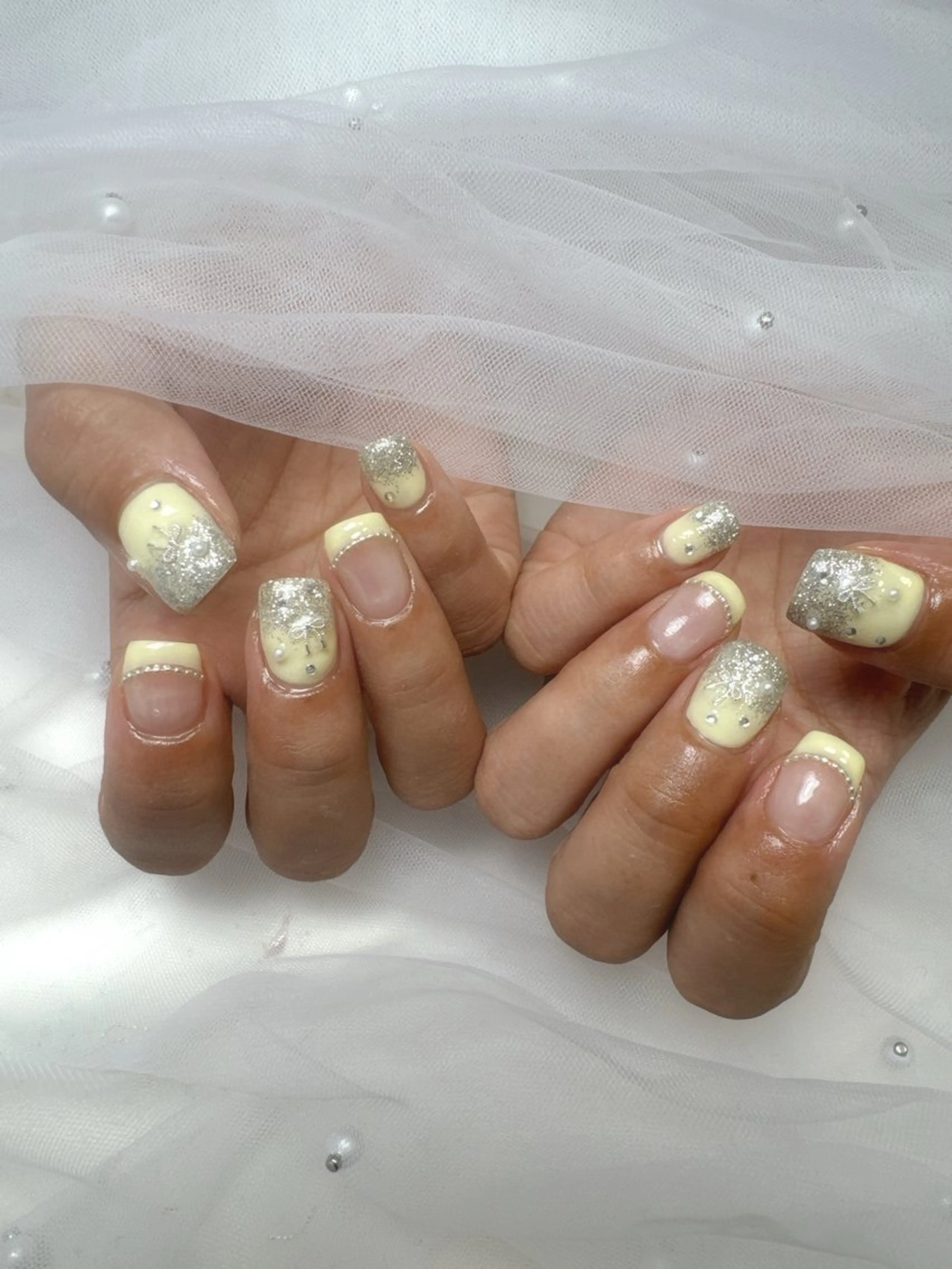 ネイル キラキラネイル 持ち込み ワンホンネイル ハンドネイル Queeens nailのネイルデザイン