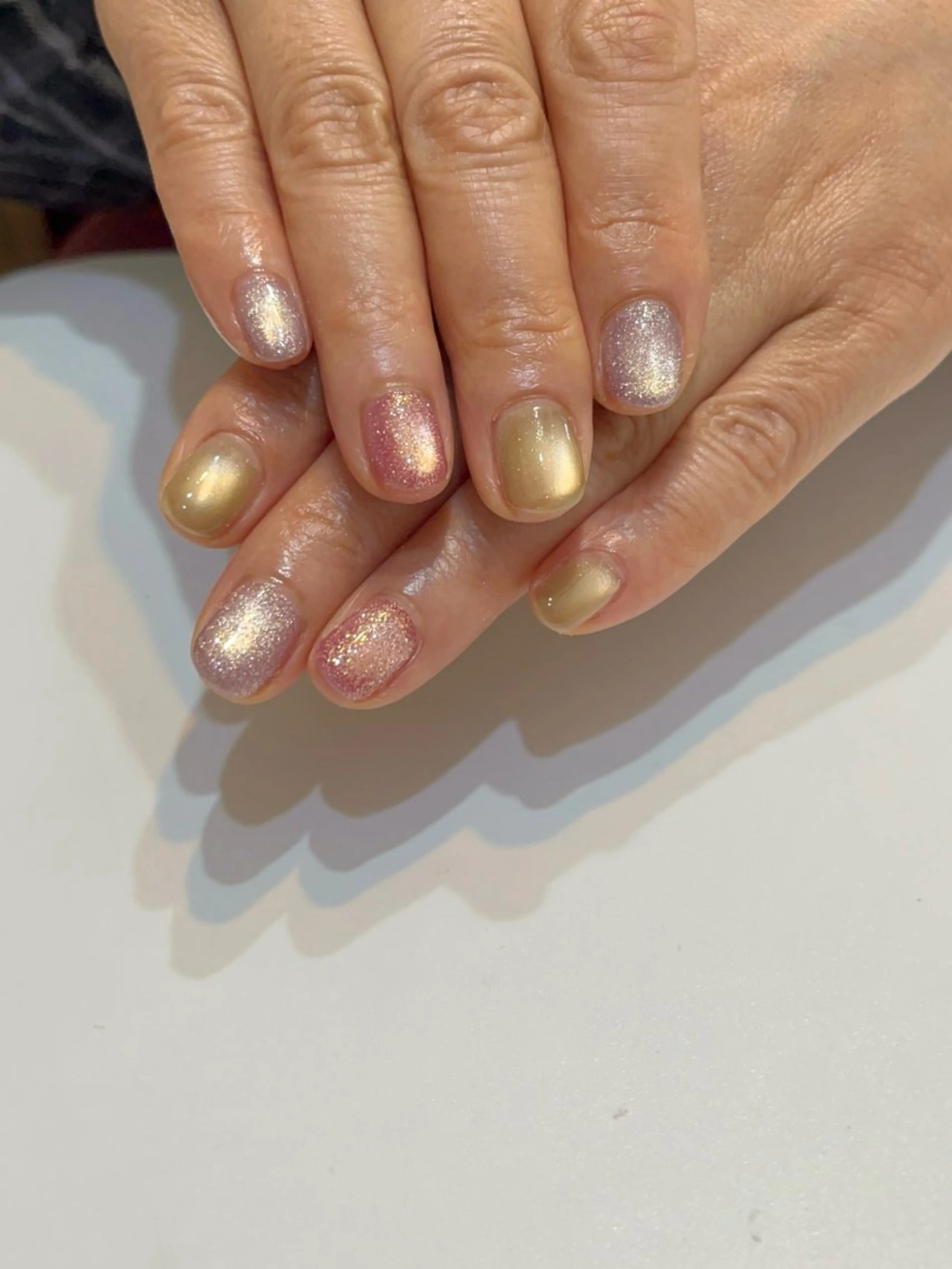 ネイル マグネットネイル ピンク 春ネイル ハンドネイル SecondMW _nail 　川連のネイルデザイン