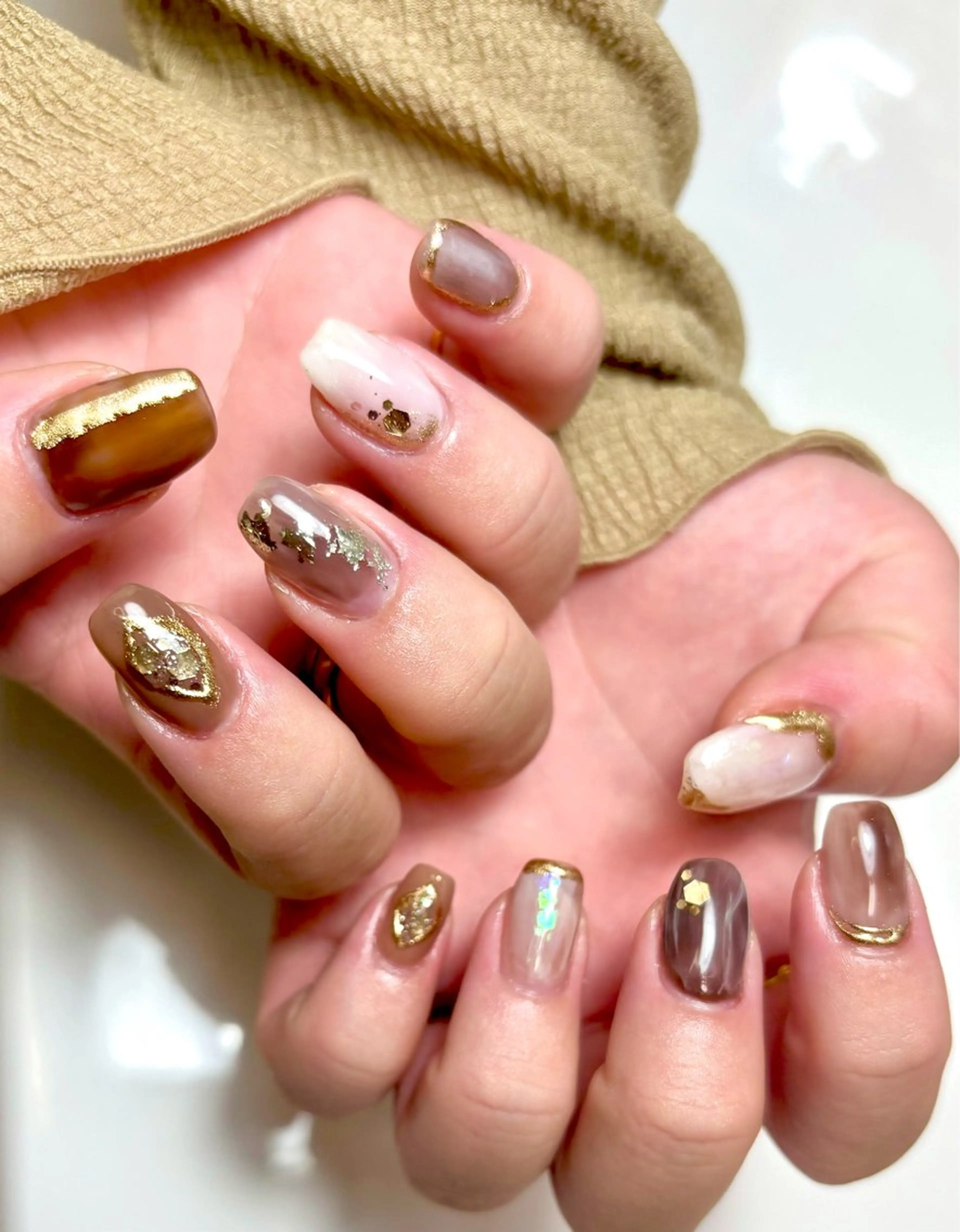 ネイル アートネイル ブラウン ミラーネイル ニュアンスネイル ハンドネイル Belle　ネイル＆ ホワイトニングサロンのネイルデザイン