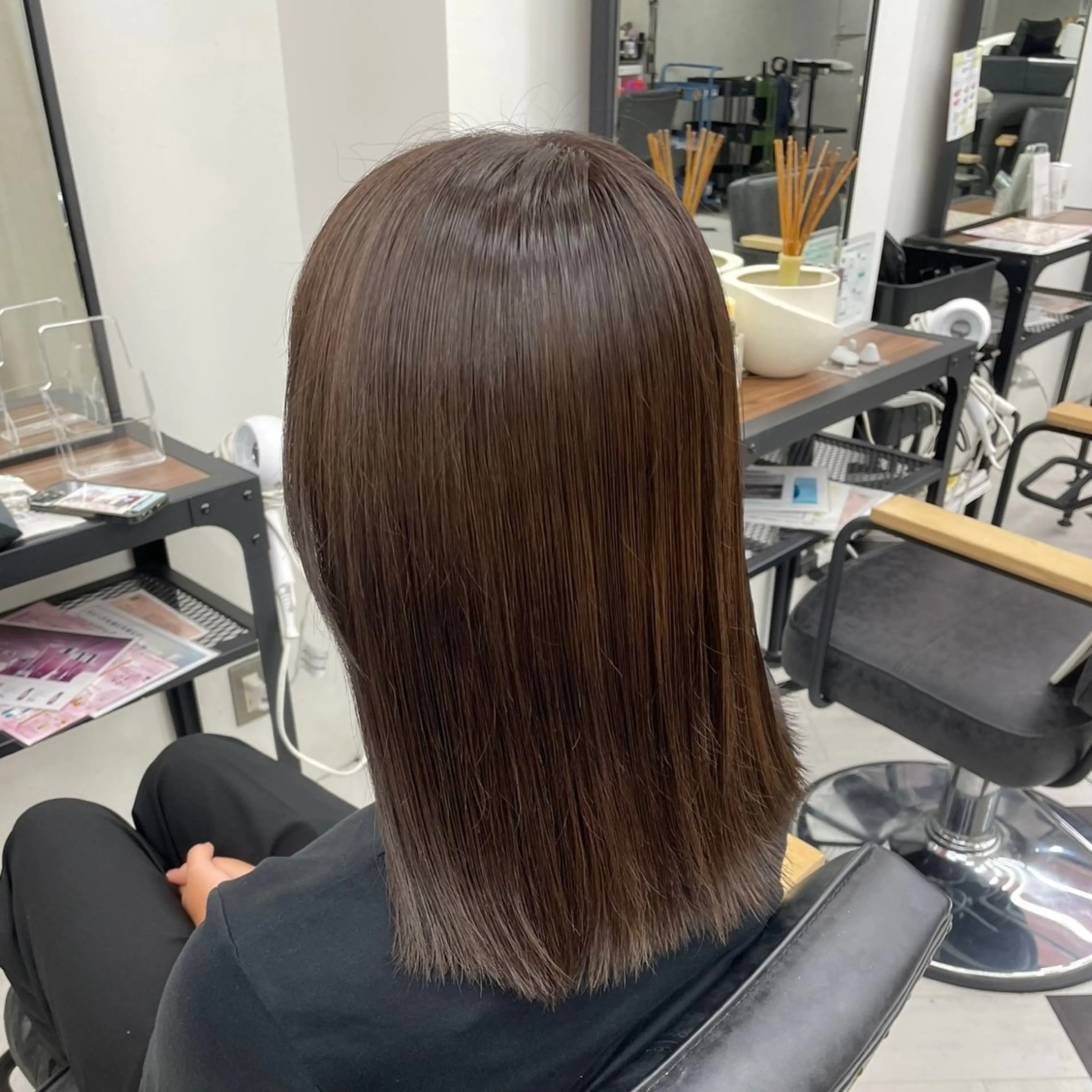 ミディアム カラー パーマ ヘアアレンジ メンズ グレージュ mona/ ストレートスタイル✨のヘアスタイル