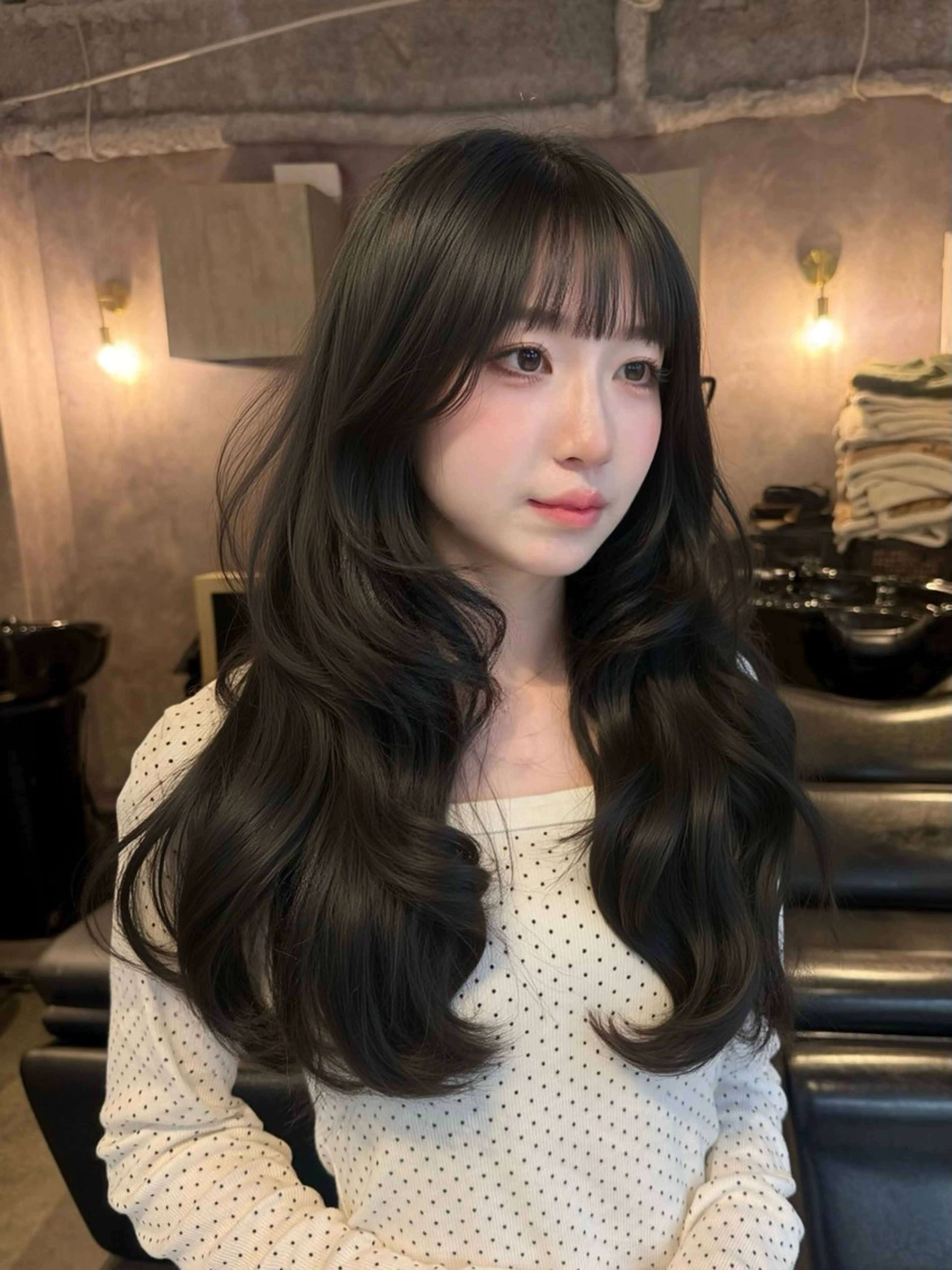 セミロング カラー ヘアアレンジ ヘアカラー トリートメント 🌱巴結生🌿グレー ジュ☁️ミルクティーのヘアスタイル