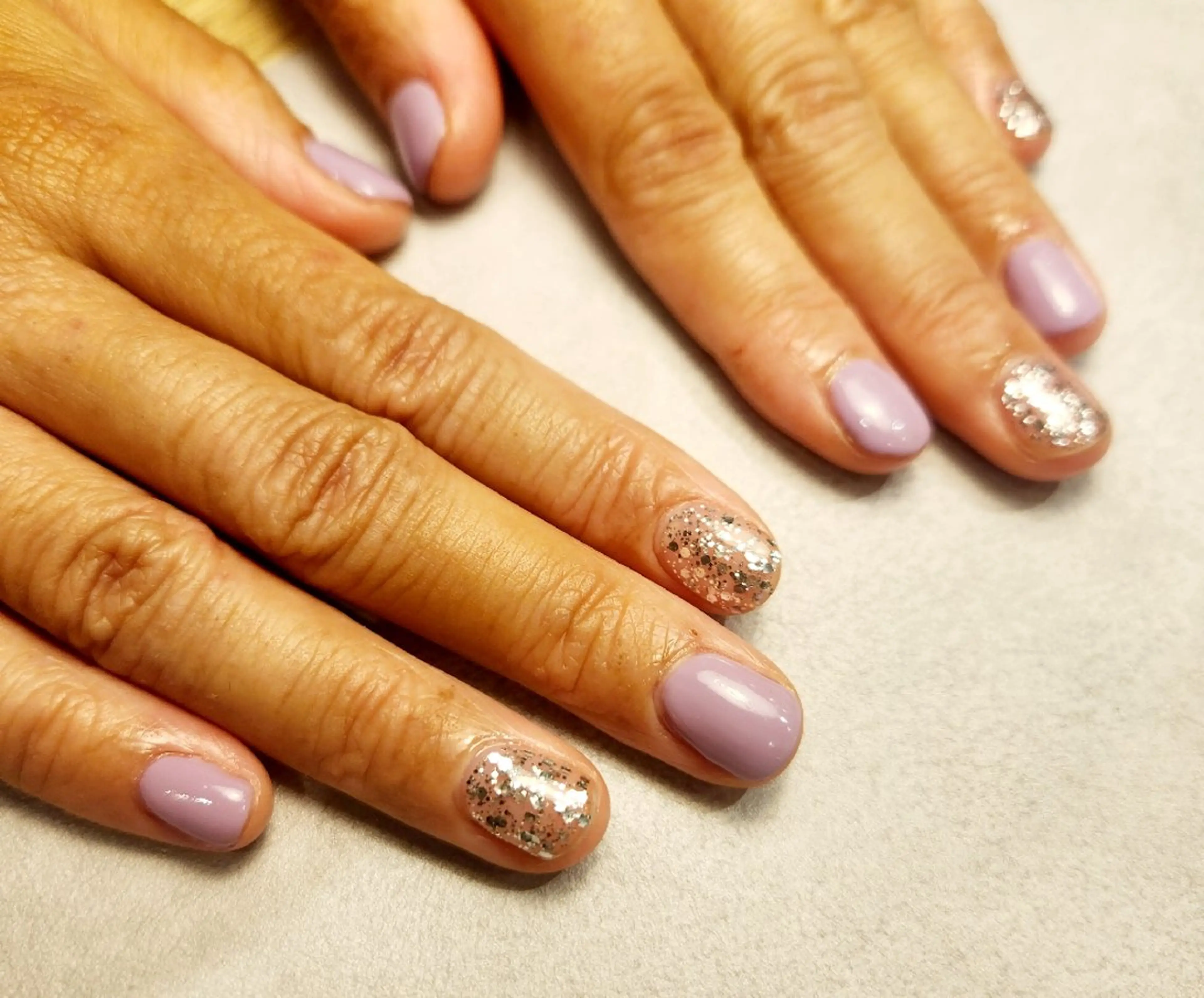 ネイル ラメ(グリッター) ワンカラーネイル スマイルニコ Aiのネイルデザイン