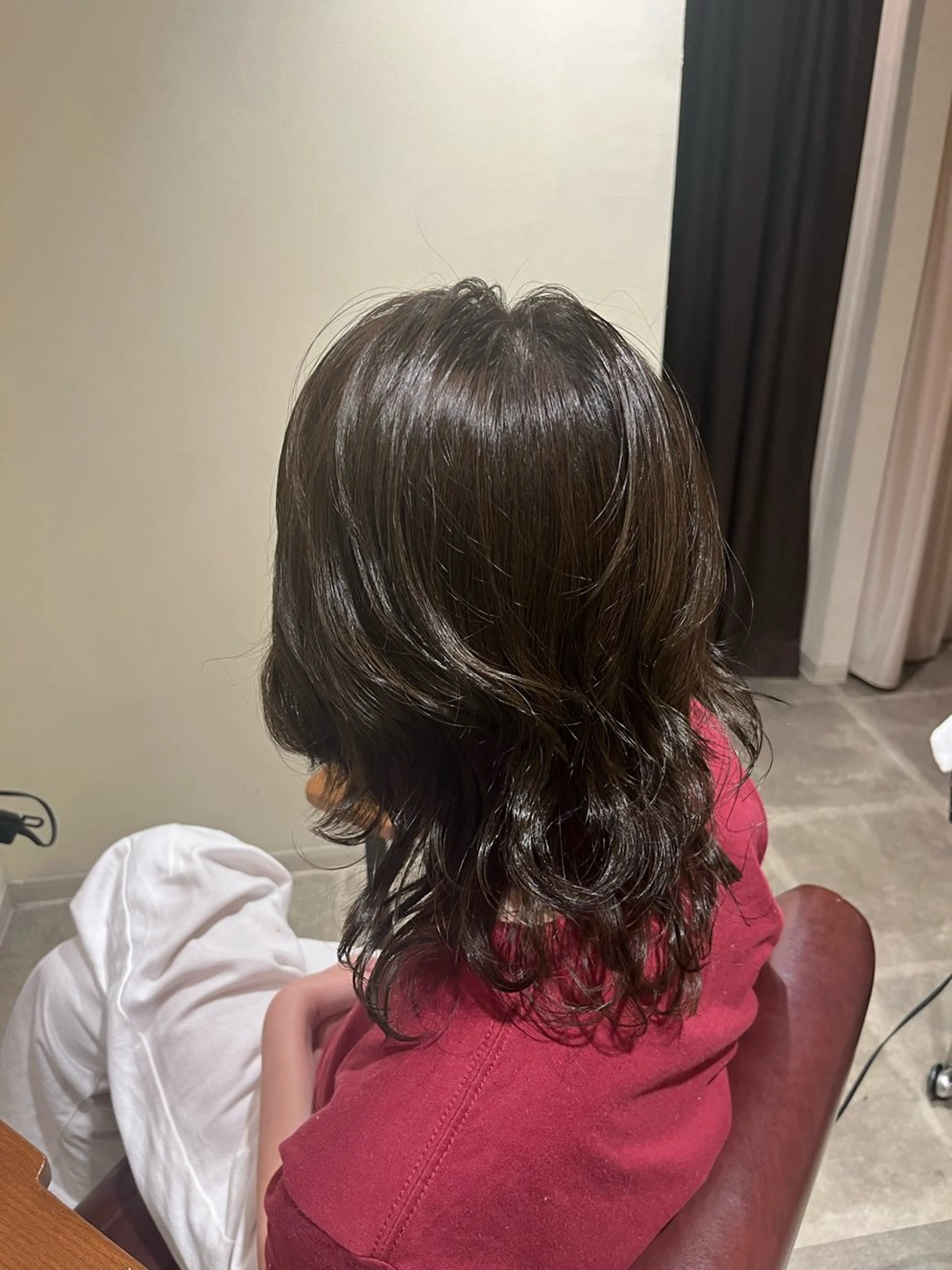 カラー ベージュカラー 透明感カラー オリーブベージュ 岡本 かのんのヘアスタイル