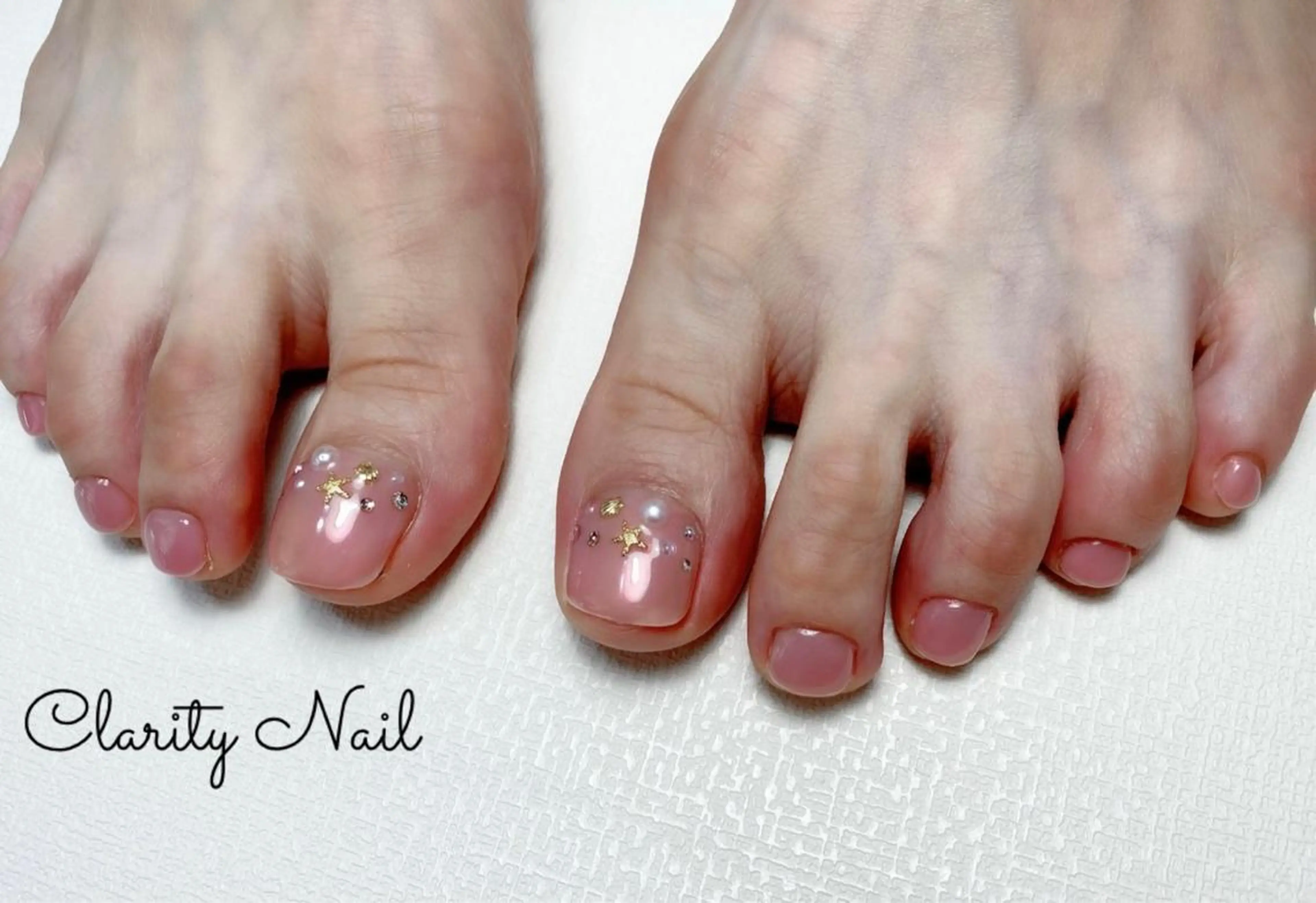 ネイル アートネイル フットネイル フットネイル Clarity Nailのネイルデザイン