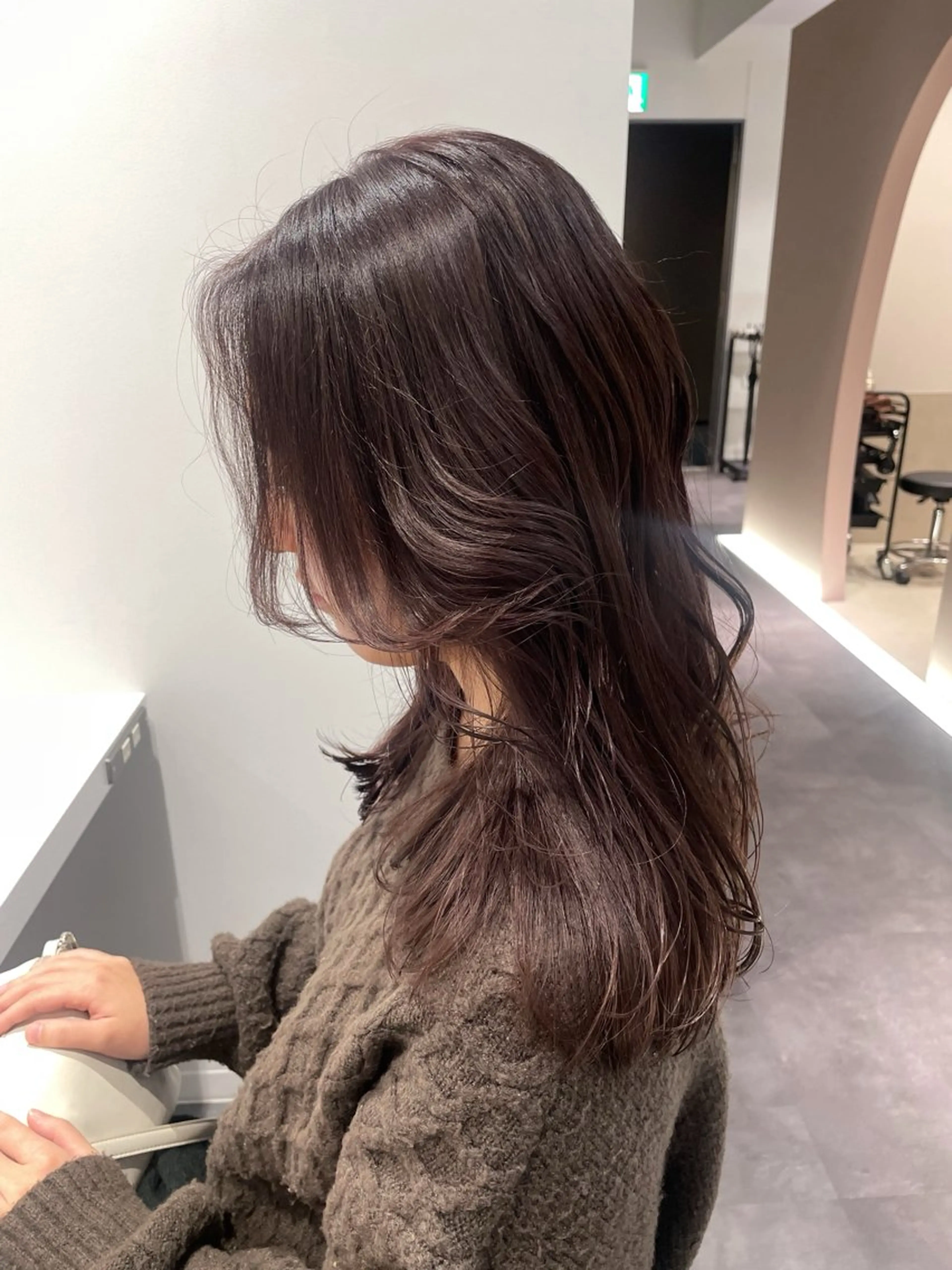 ロング カラー 佐野 えり奈のヘアスタイル