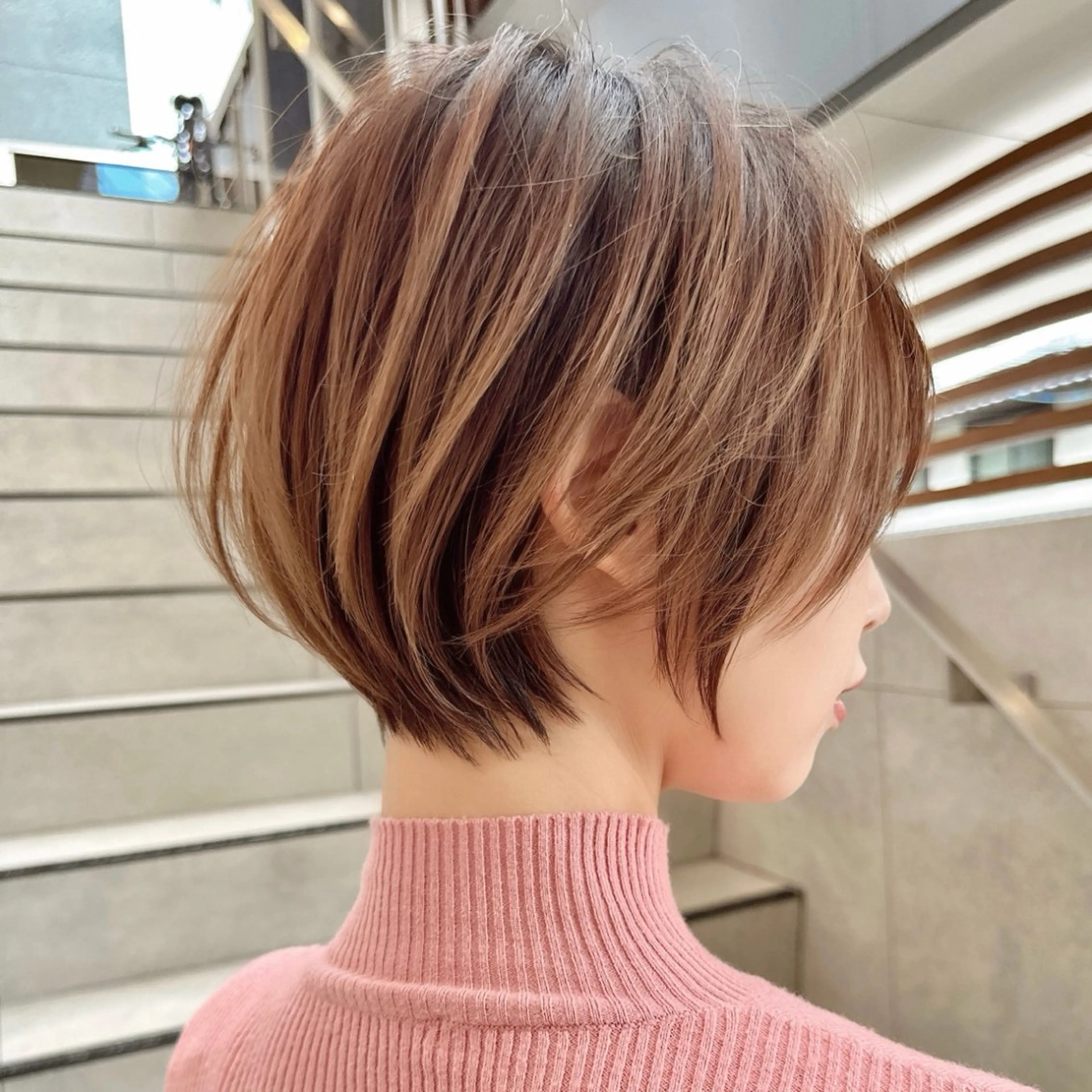 ショート カラー レイヤー|縮毛矯正 |韓国ボブ|岡田洸太のヘアスタイル