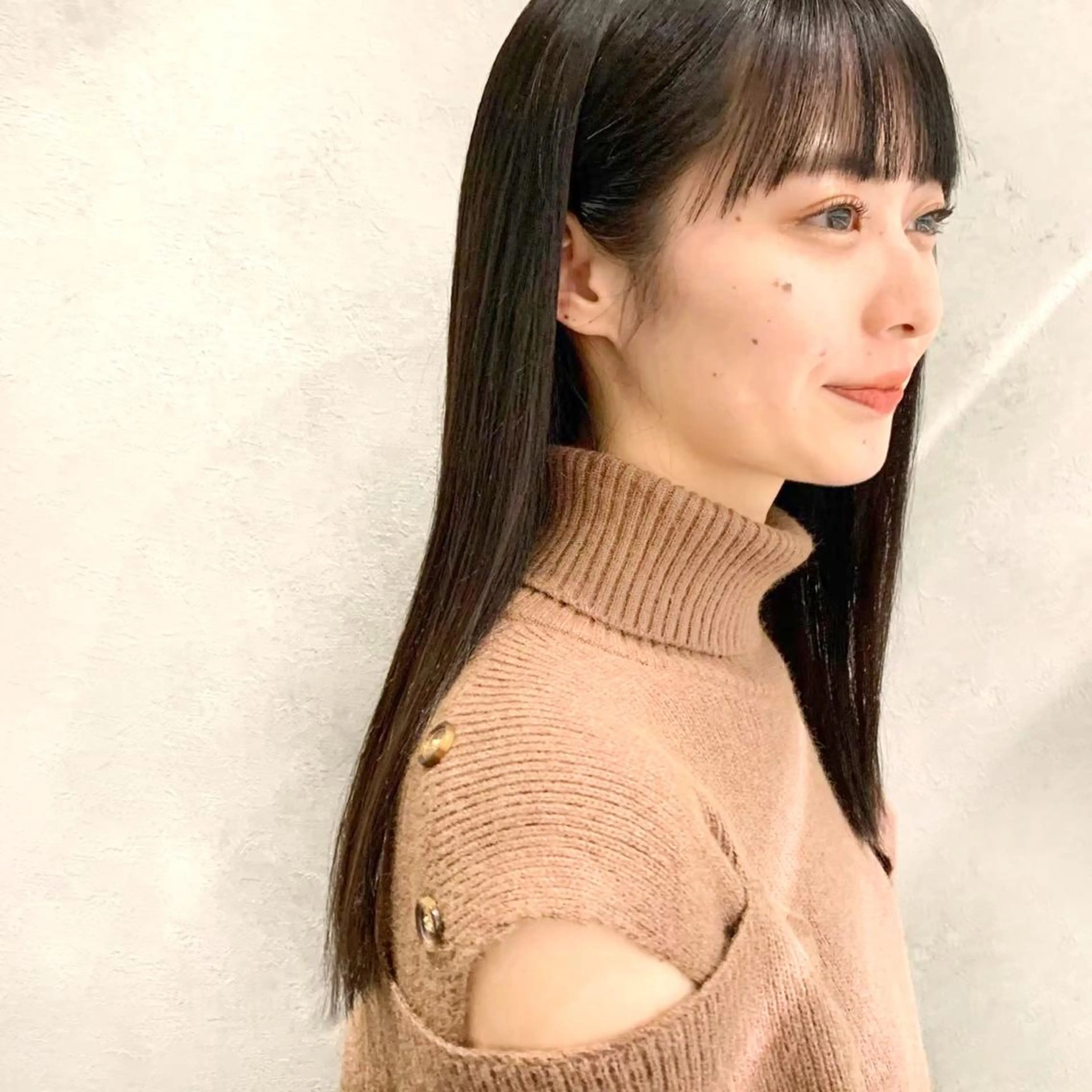 セミロング カラー 池田 未瑠のヘアスタイル